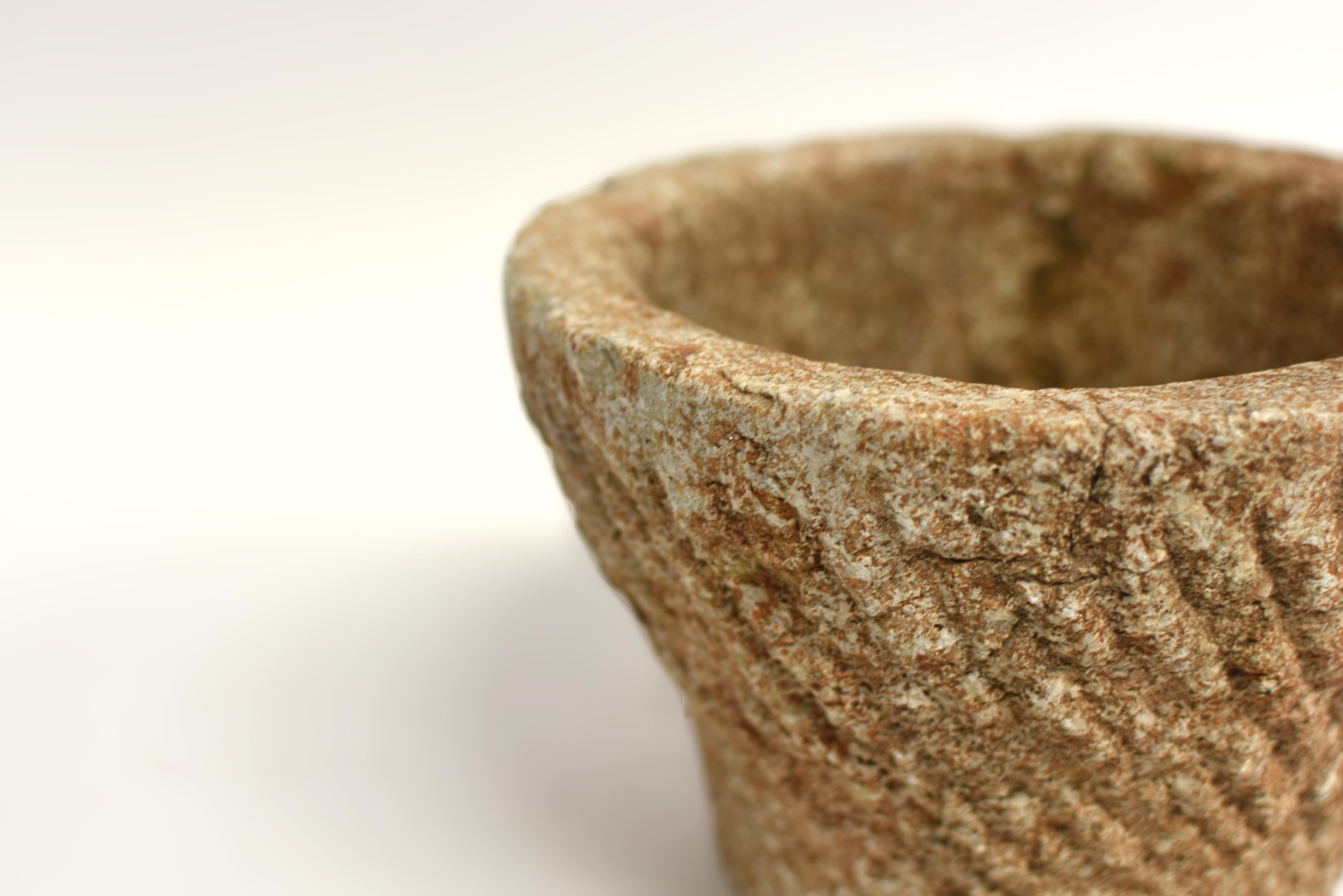 Granit Grande jardinière de tombeau du 18ème siècle en pierre de granit 9 lb en vente