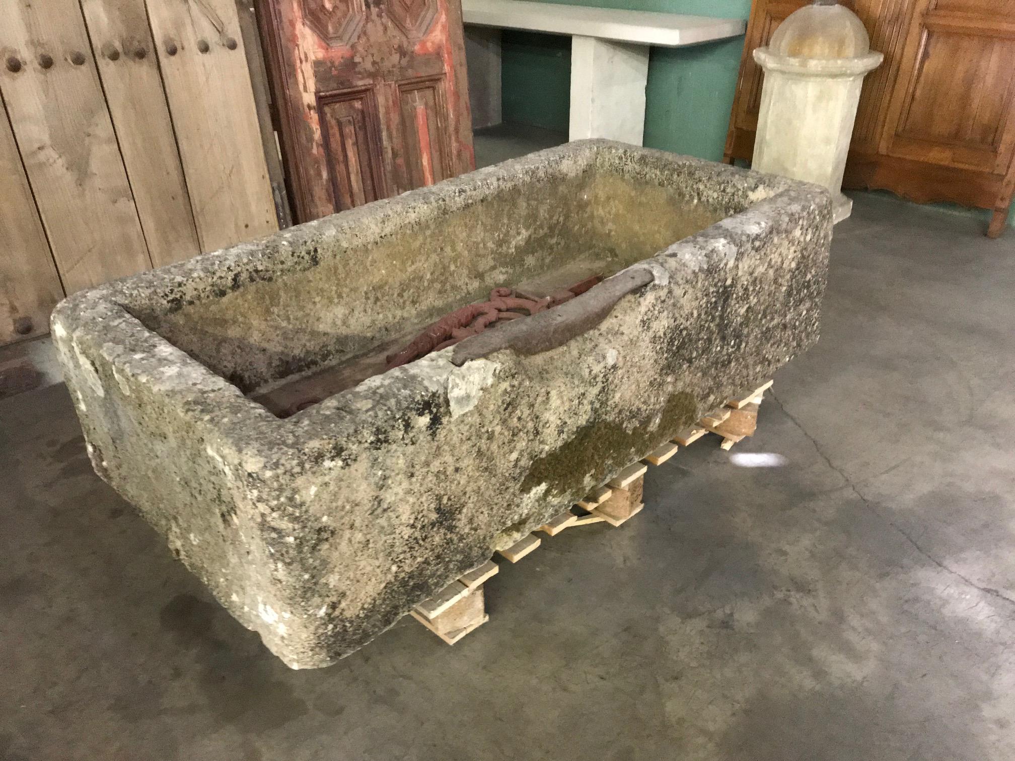 Large 18th Century Hand Carved Stone Trough Fountain Basin Planter Container LA In Good Condition In West Hollywood, CA