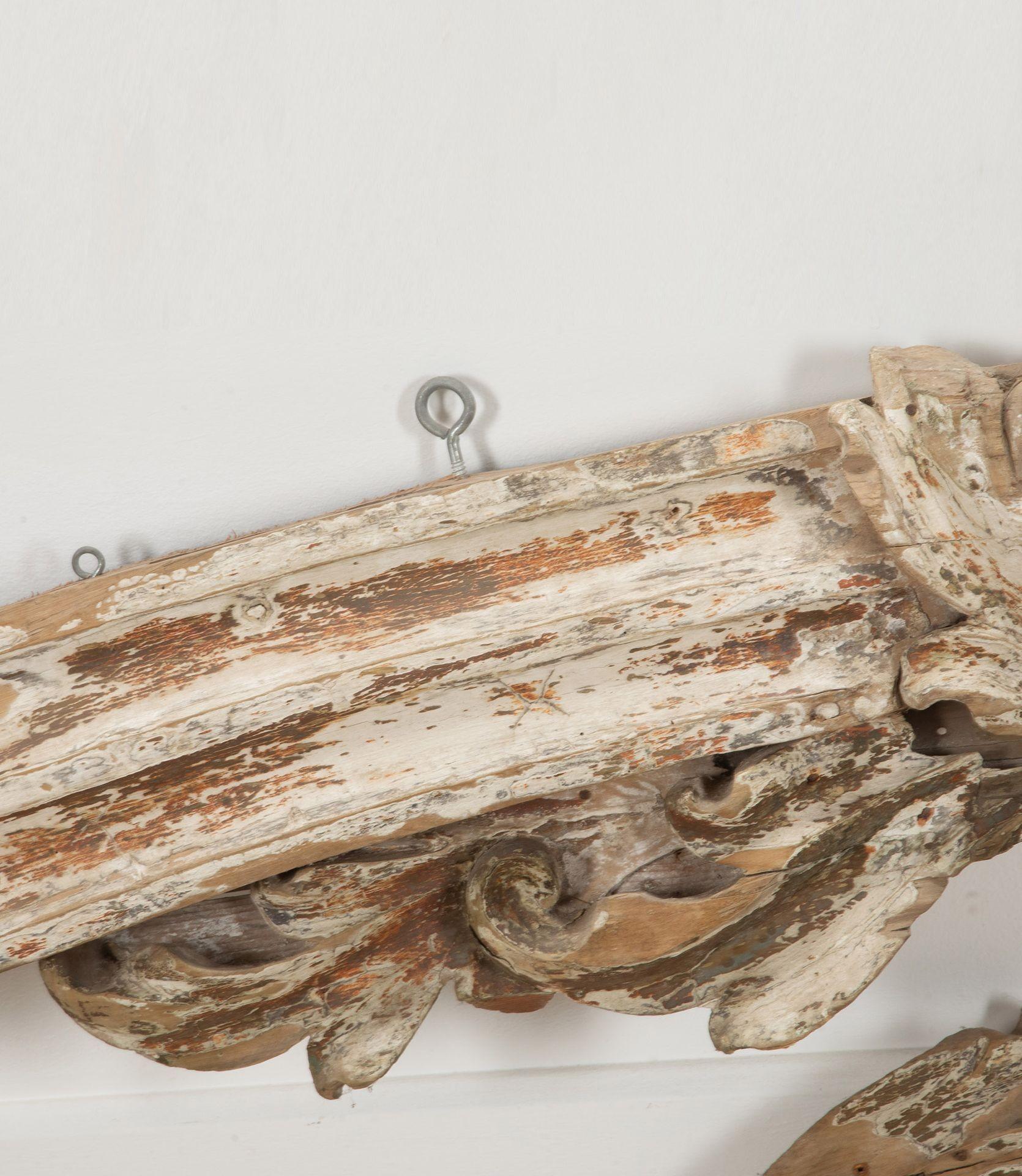 Large 18th Century Italian Carved 'Feather' Fragment For Sale 1
