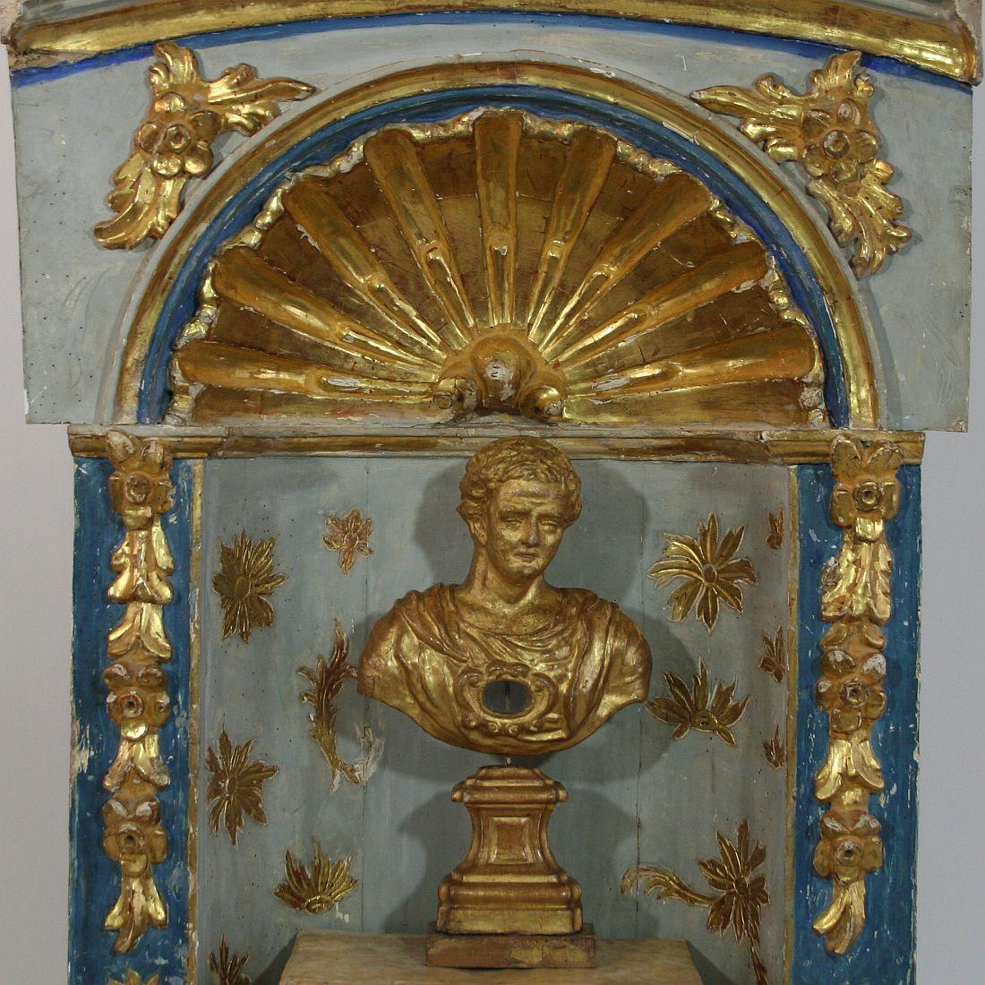 Stunning and complete unique Baroque gilded altar with rich decor and great traces of color
Italy, circa 1700-1750
Weathered, small losses and old repairs.
  