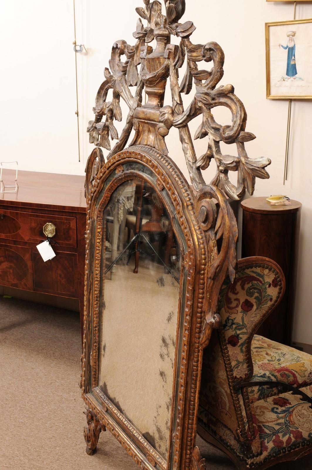 Large 18th Century Italian Giltwood Mirror with Urn Crest 5