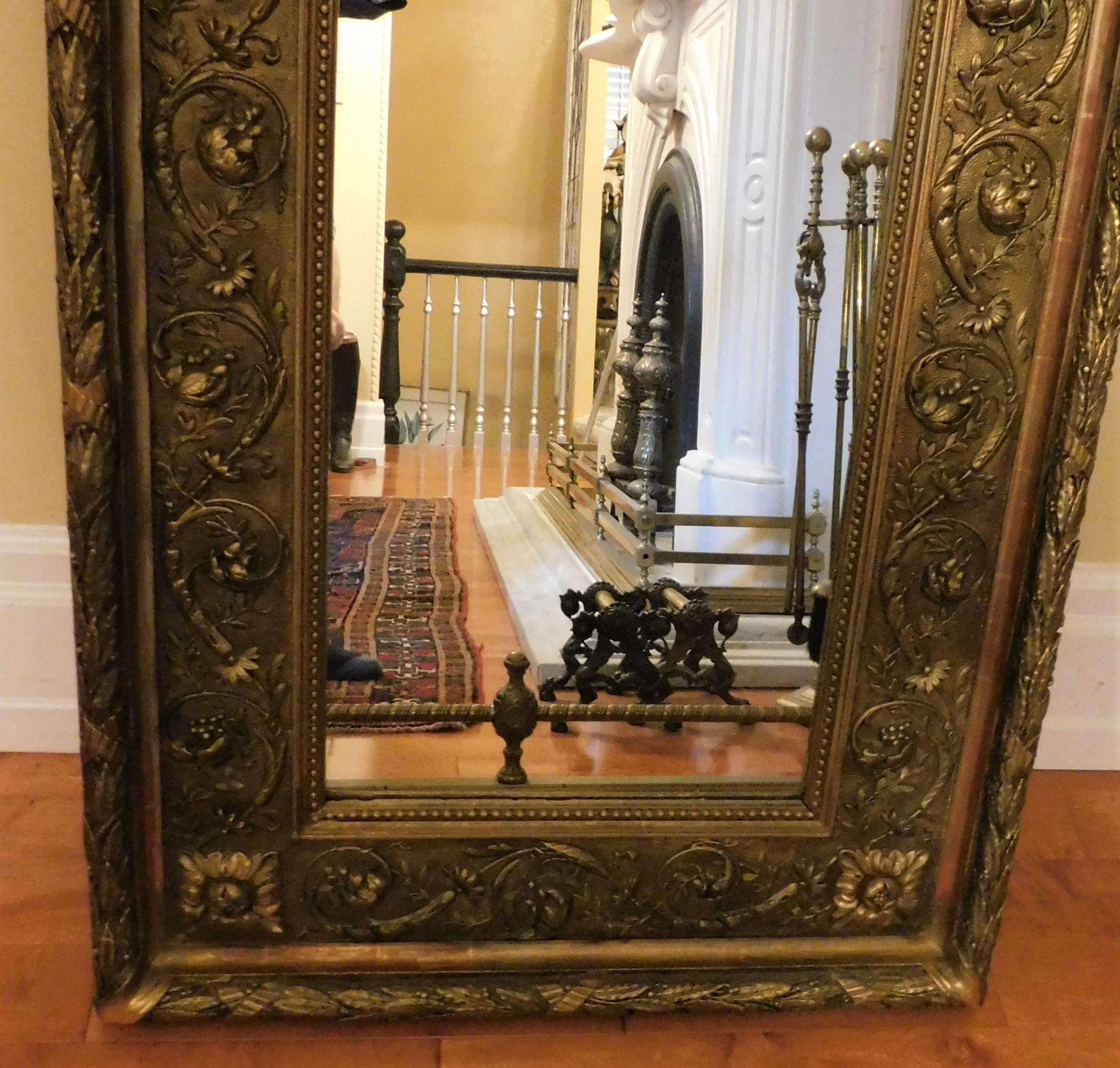 Italian gold framed mirror, circa 1790. Beautiful mirror that can be used on a wall or over a fireplace, on a mantel... Or the frame could be used for a painting or a piece of art. Mirror size 17.25 X 27 X 1 inches, frame size 26 X 36.5 X 3 inches.