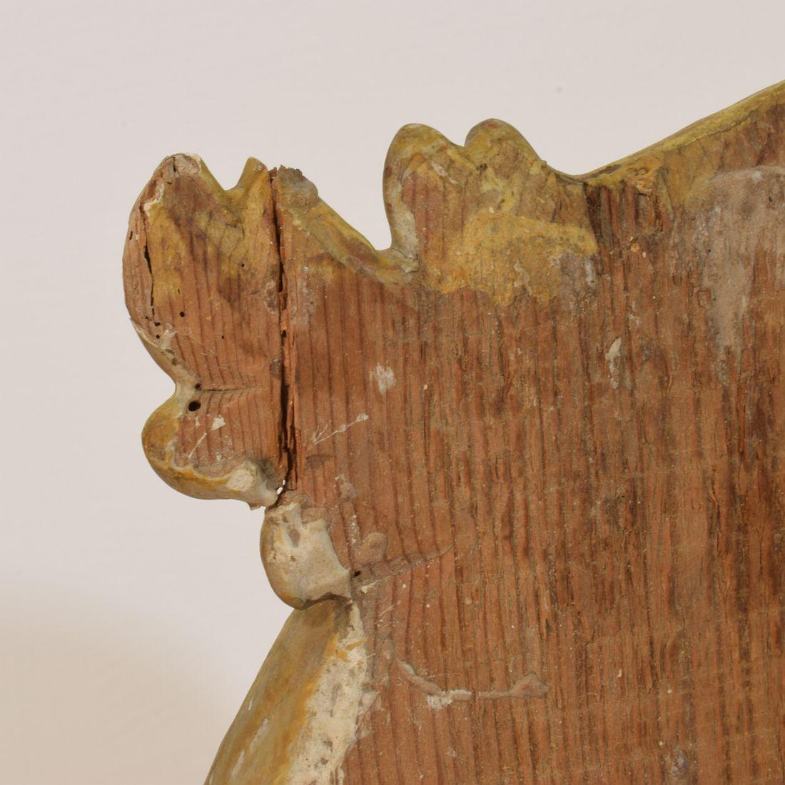 Large 18th Century Italian Hand Carved Giltwood Baroque Curl Ornament For Sale 12