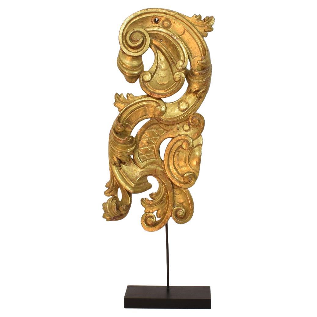 Large 18th Century Italian Hand Carved Giltwood Baroque Curl Ornament