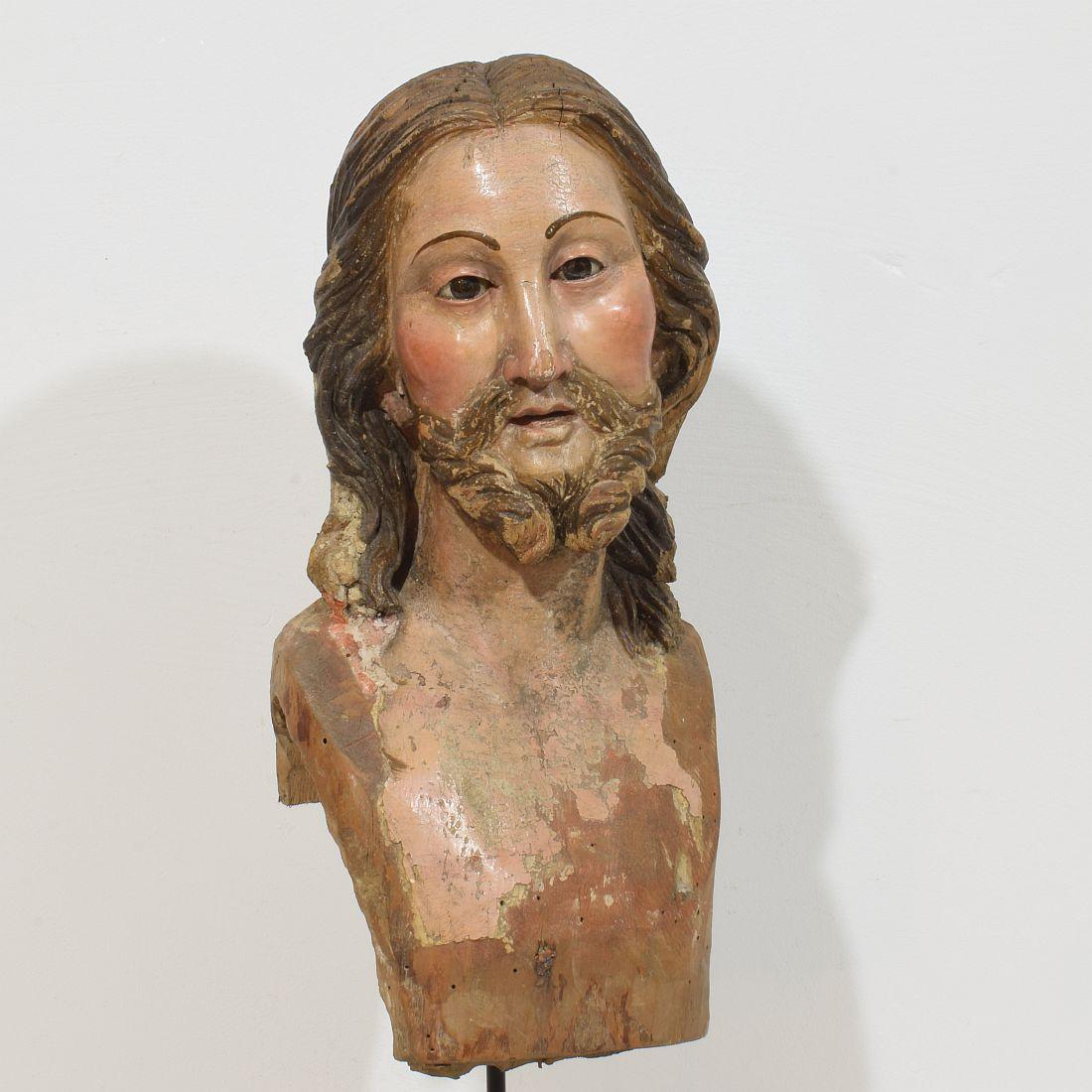 Grande tête de Christ italienne / napolitaine du 18ème siècle en bois sculpté à la main en vente 2