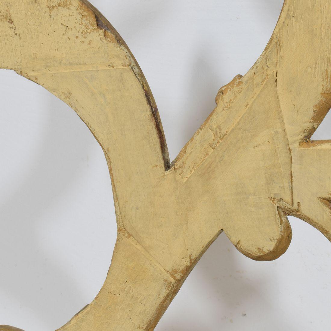 Grande ornamento in legno dorato intagliato neoclassico italiano del XVIII secolo in vendita 9