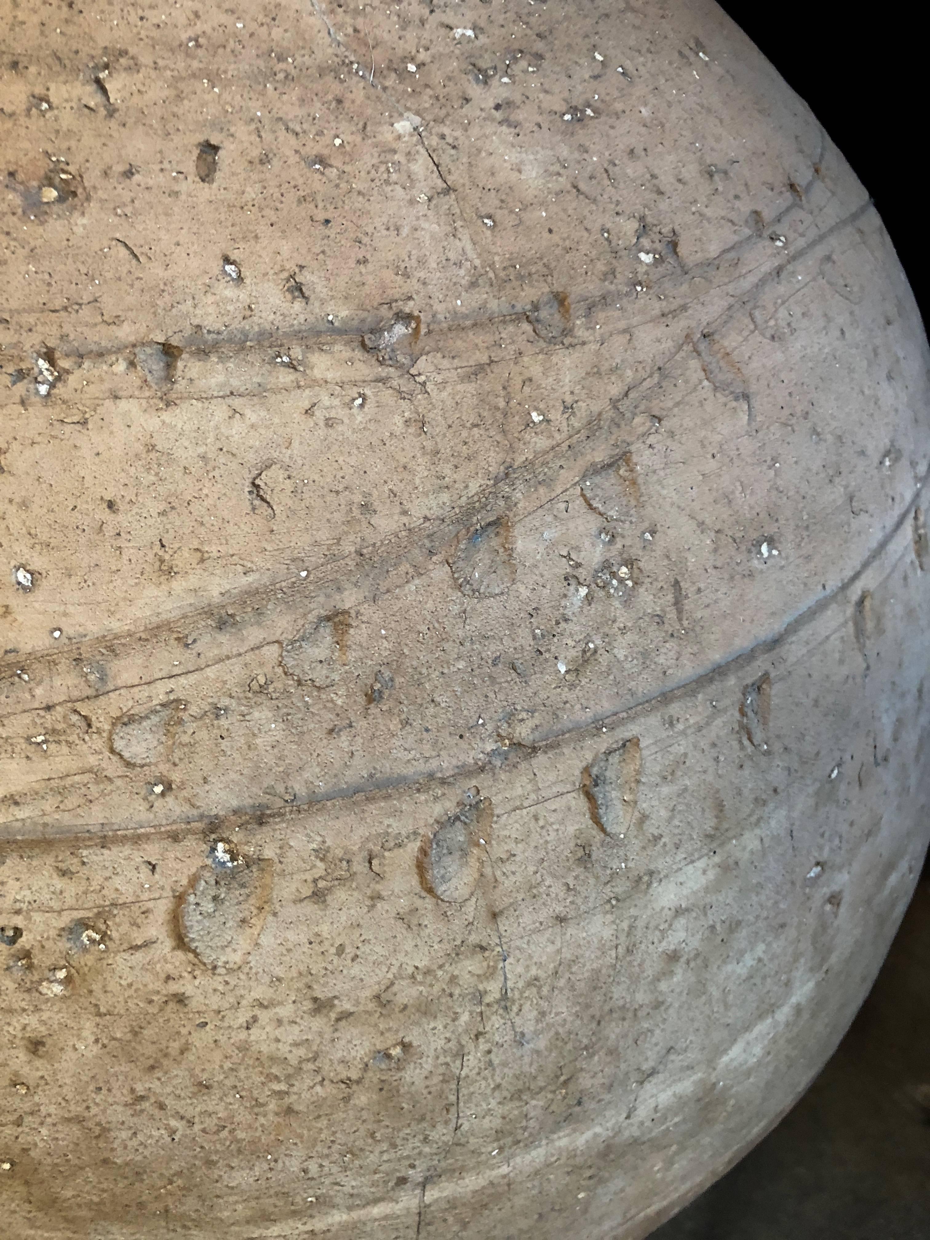 Large 18th Century Italian Terracotta Jar In Good Condition In Los Angeles, CA