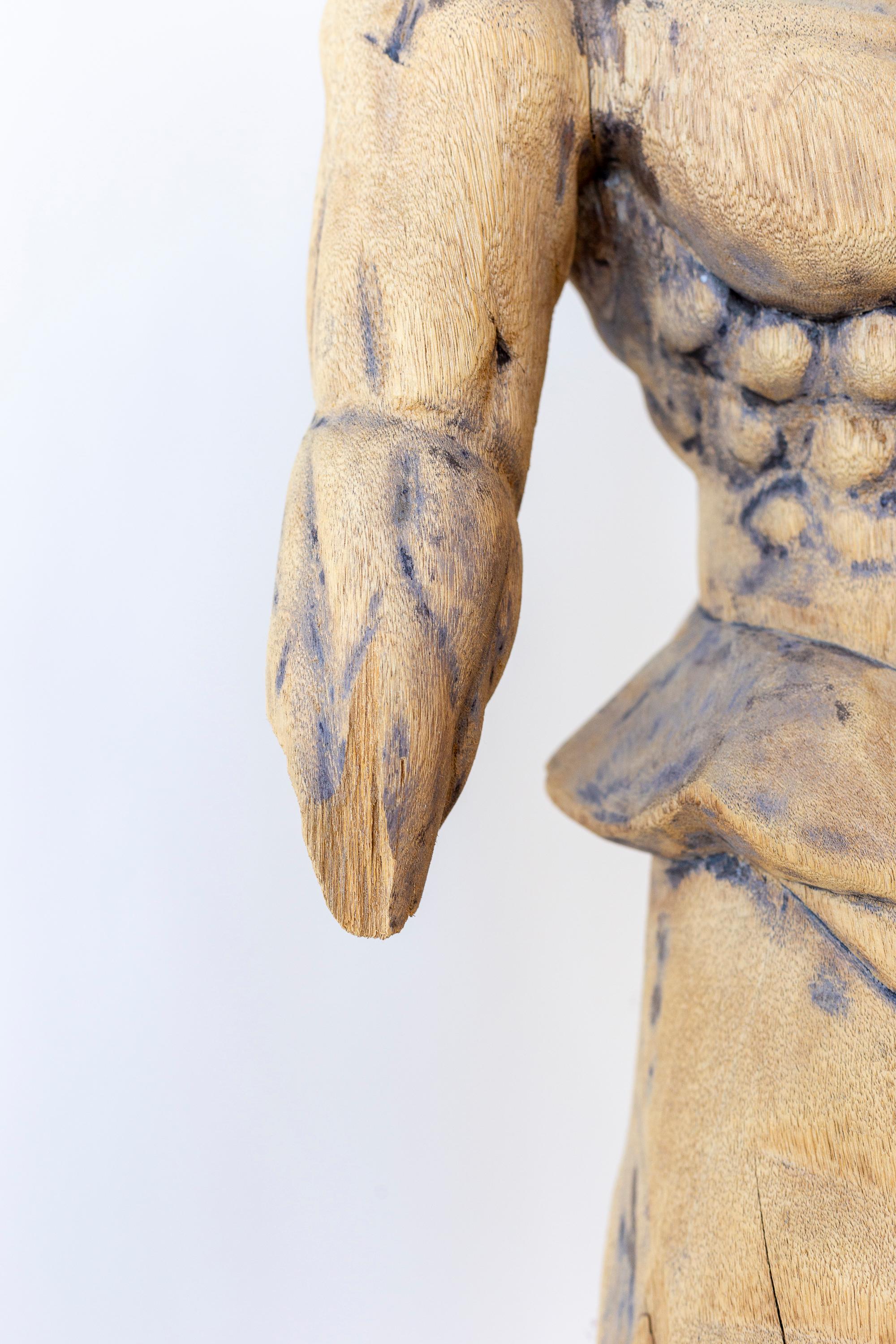 Große japanische hölzerne Nio-Wächterfigur aus dem 18. (18. Jahrhundert) im Angebot