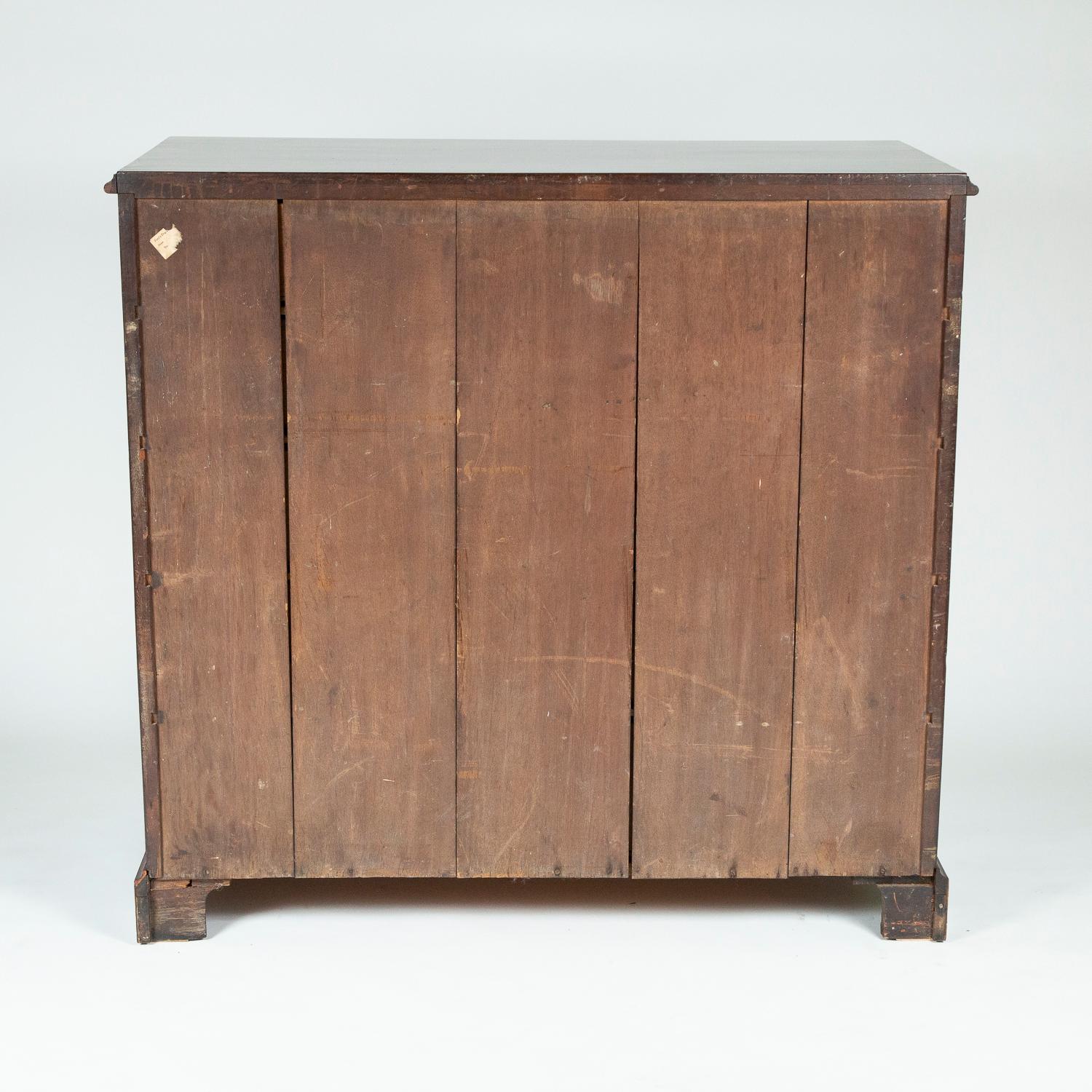 Brass Large 18th Century Mahogany Chest of Drawers For Sale