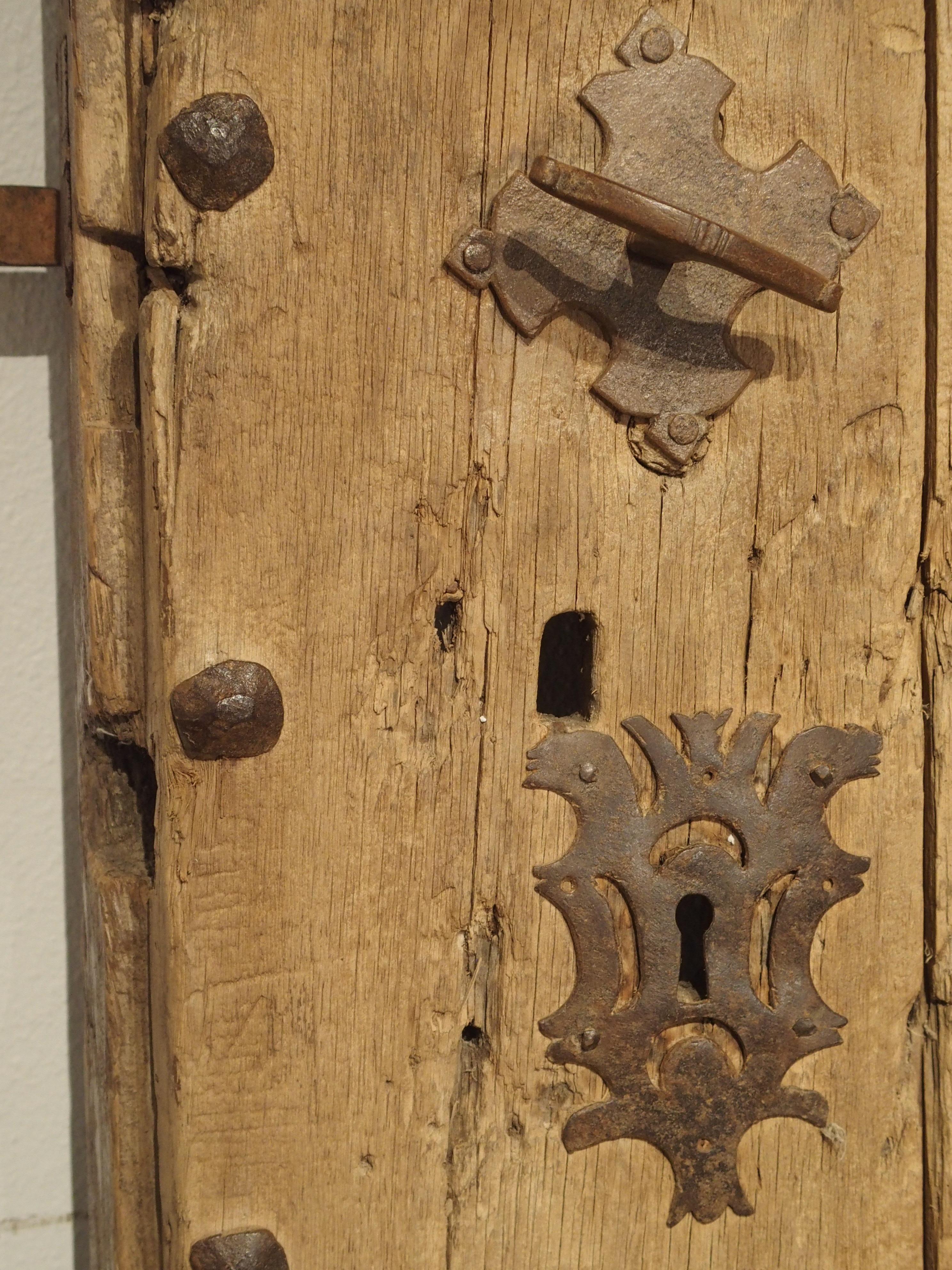 Large 18th Century Oak Plank Spanish Door with Wrought Iron Nailheads 6