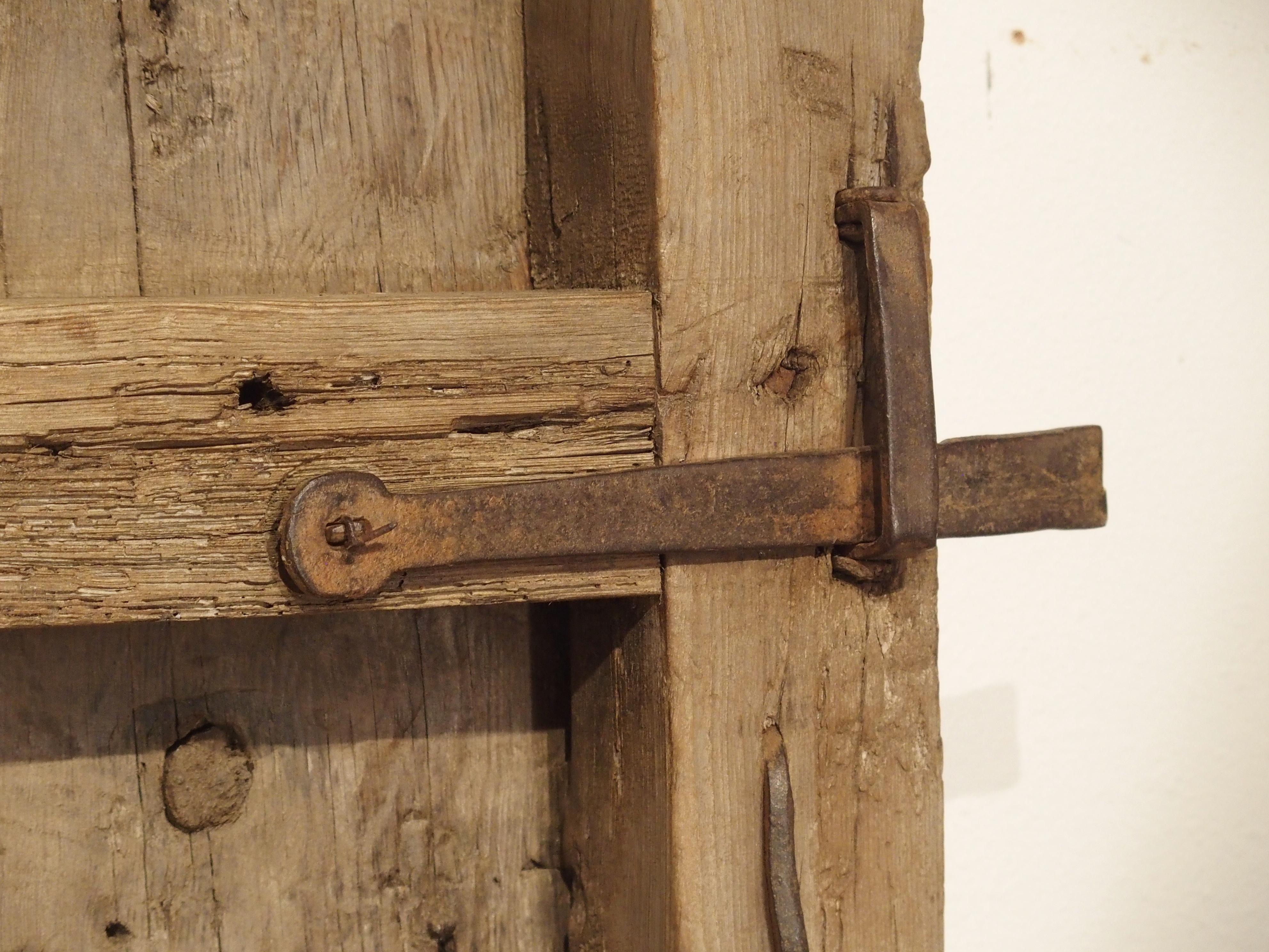 Large 18th Century Oak Plank Spanish Door with Wrought Iron Nailheads 14