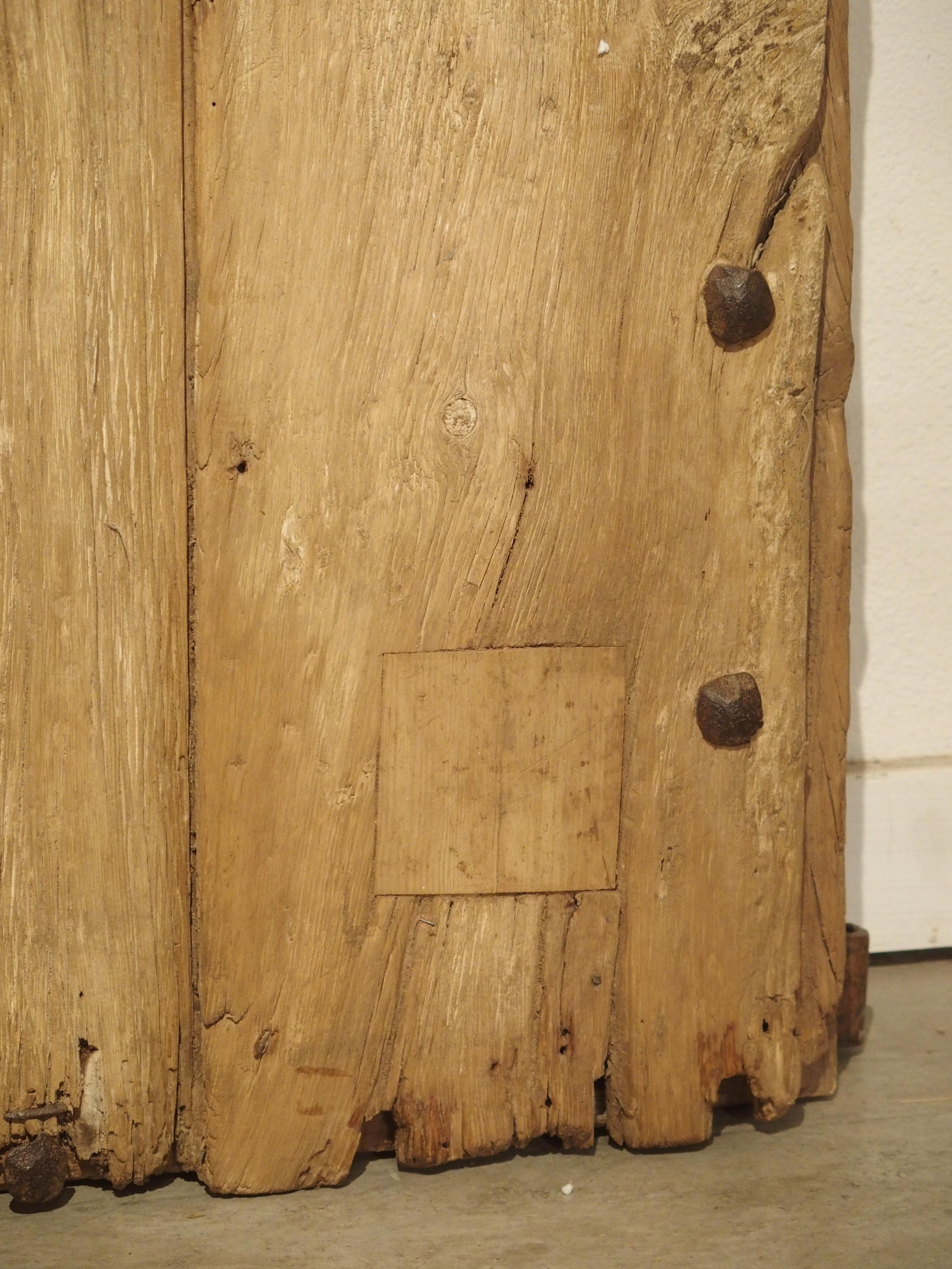 Large 18th Century Oak Plank Spanish Door with Wrought Iron Nailheads 3
