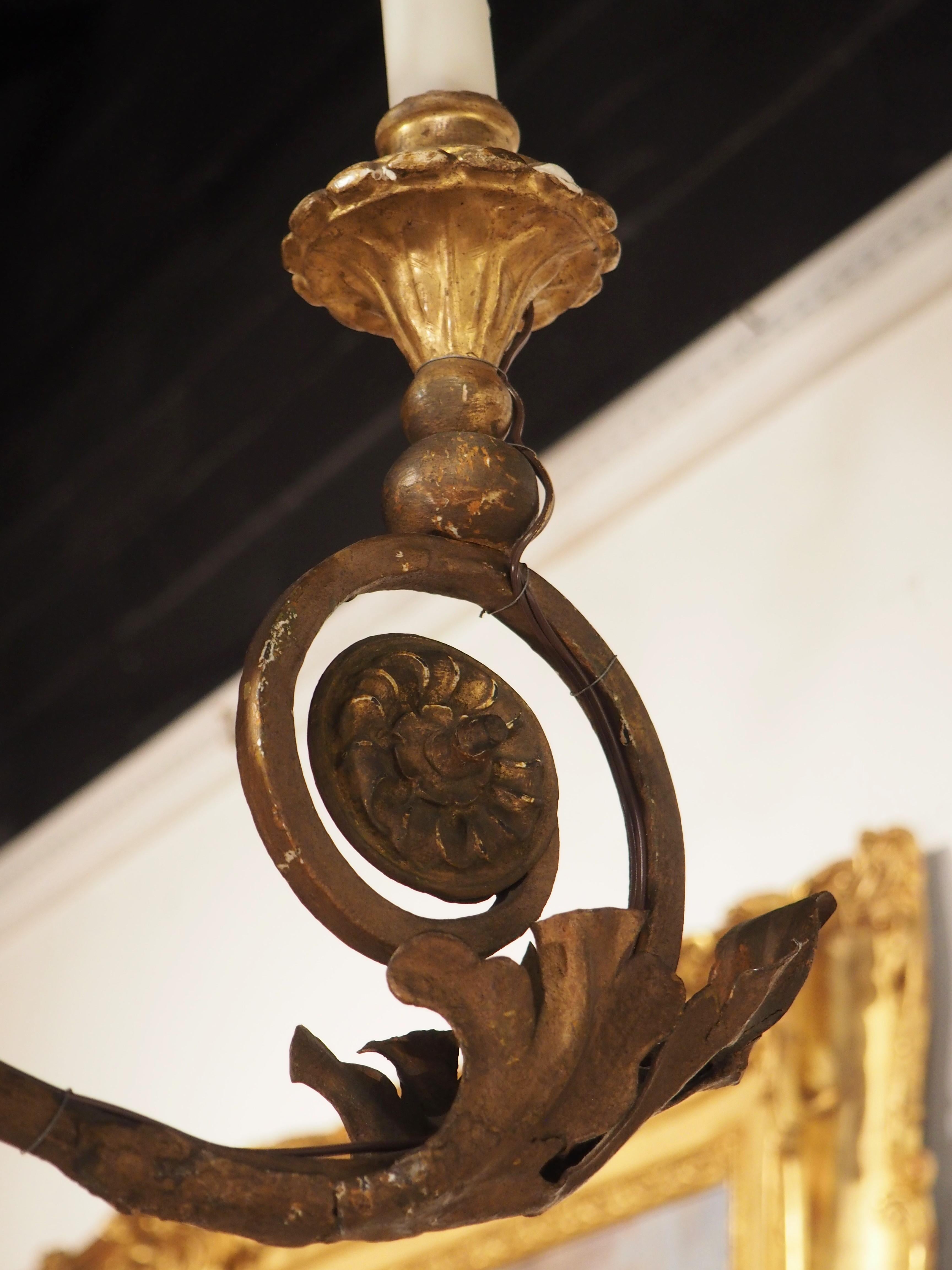 Large 18th Century Painted Tole, Iron and Wood Ten-Light Chandelier from Italy 4