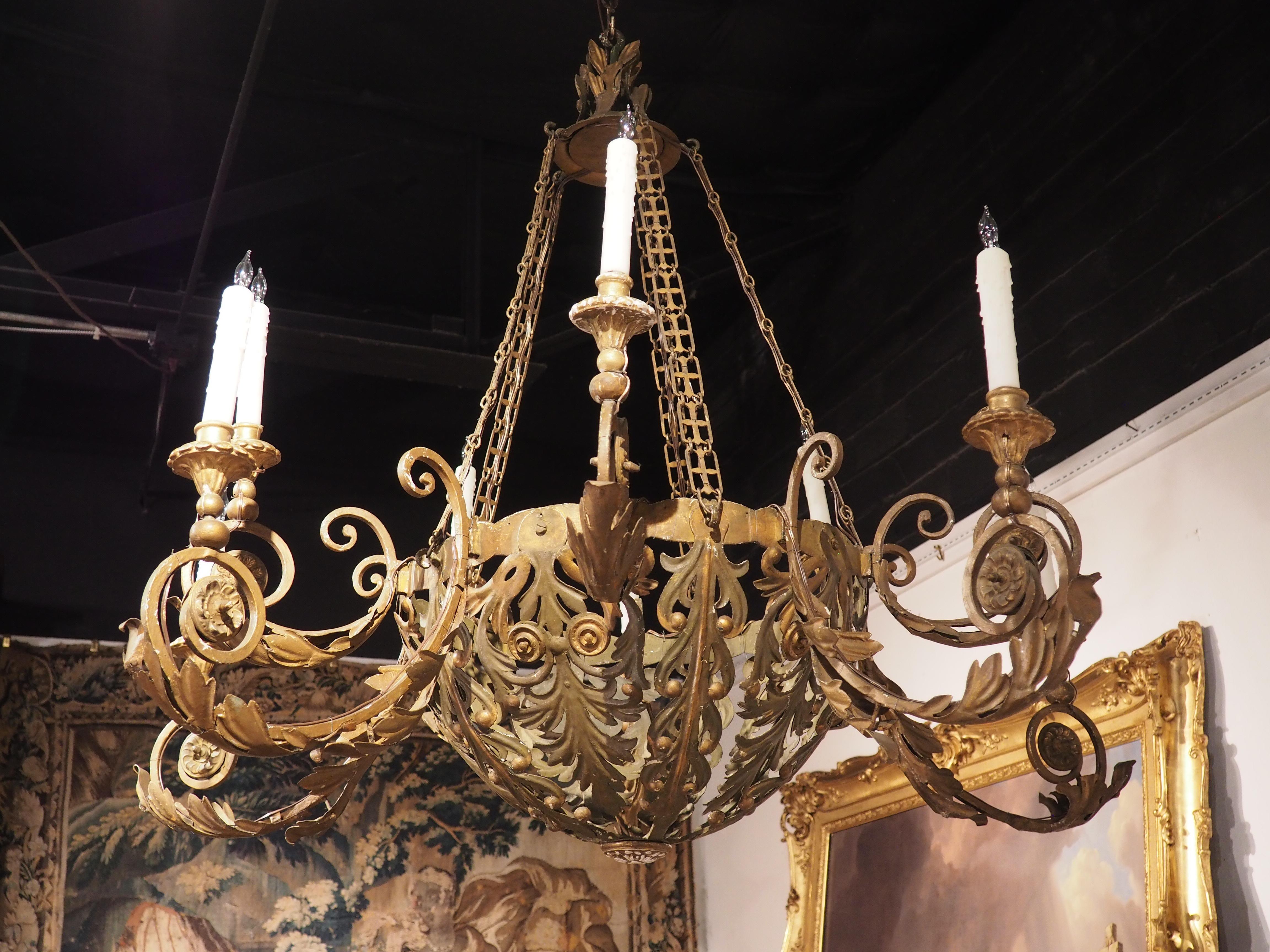 Large 18th Century Painted Tole, Iron and Wood Ten-Light Chandelier from Italy 9