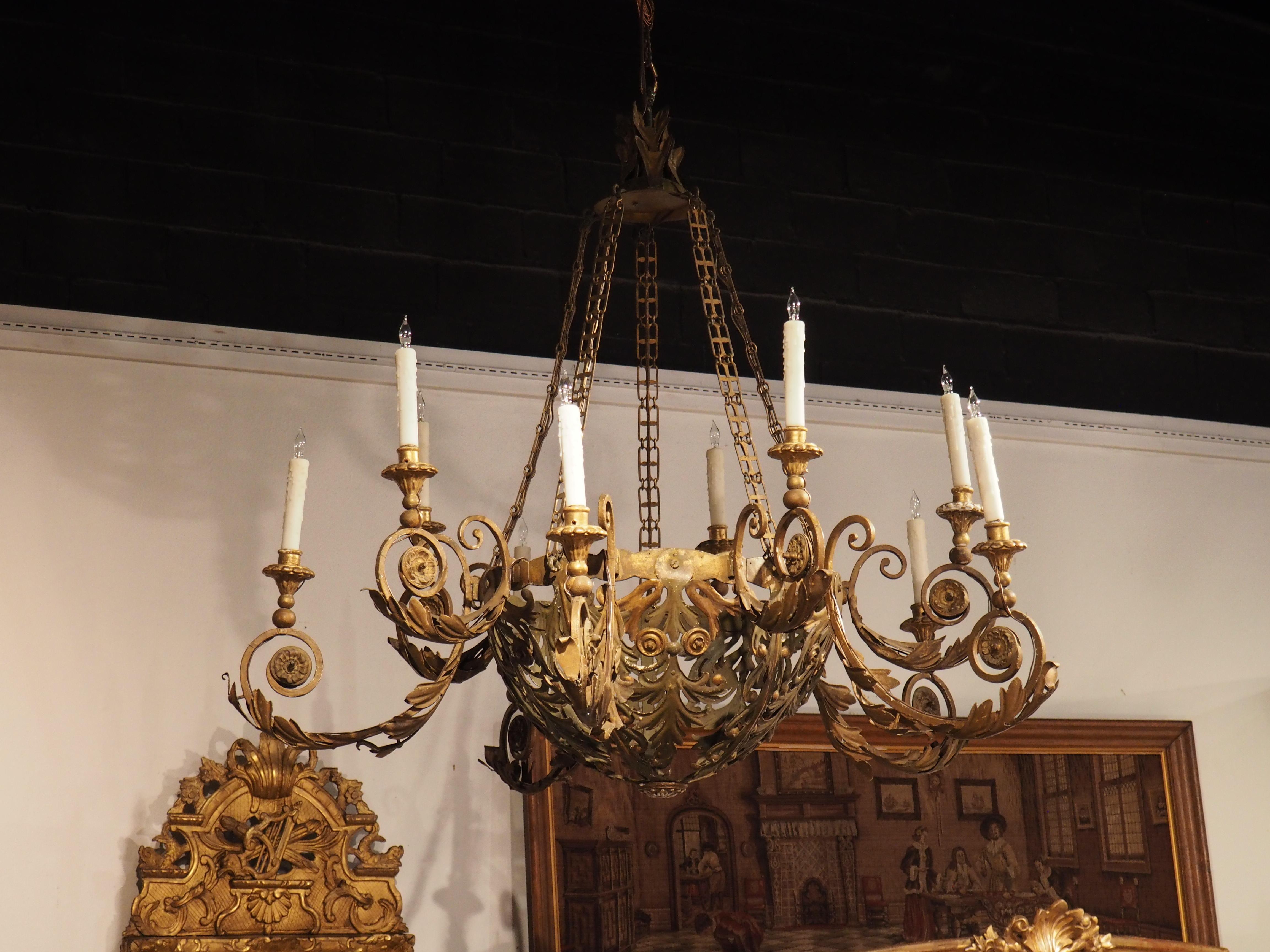 Large 18th Century Painted Tole, Iron and Wood Ten-Light Chandelier from Italy 13