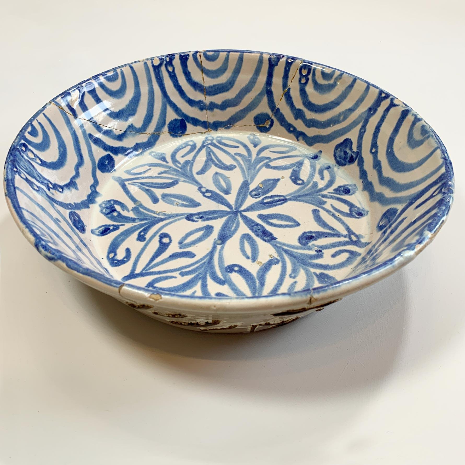 Large 18th C Blue and White Spanish Lebrillo Bowl For Sale 8