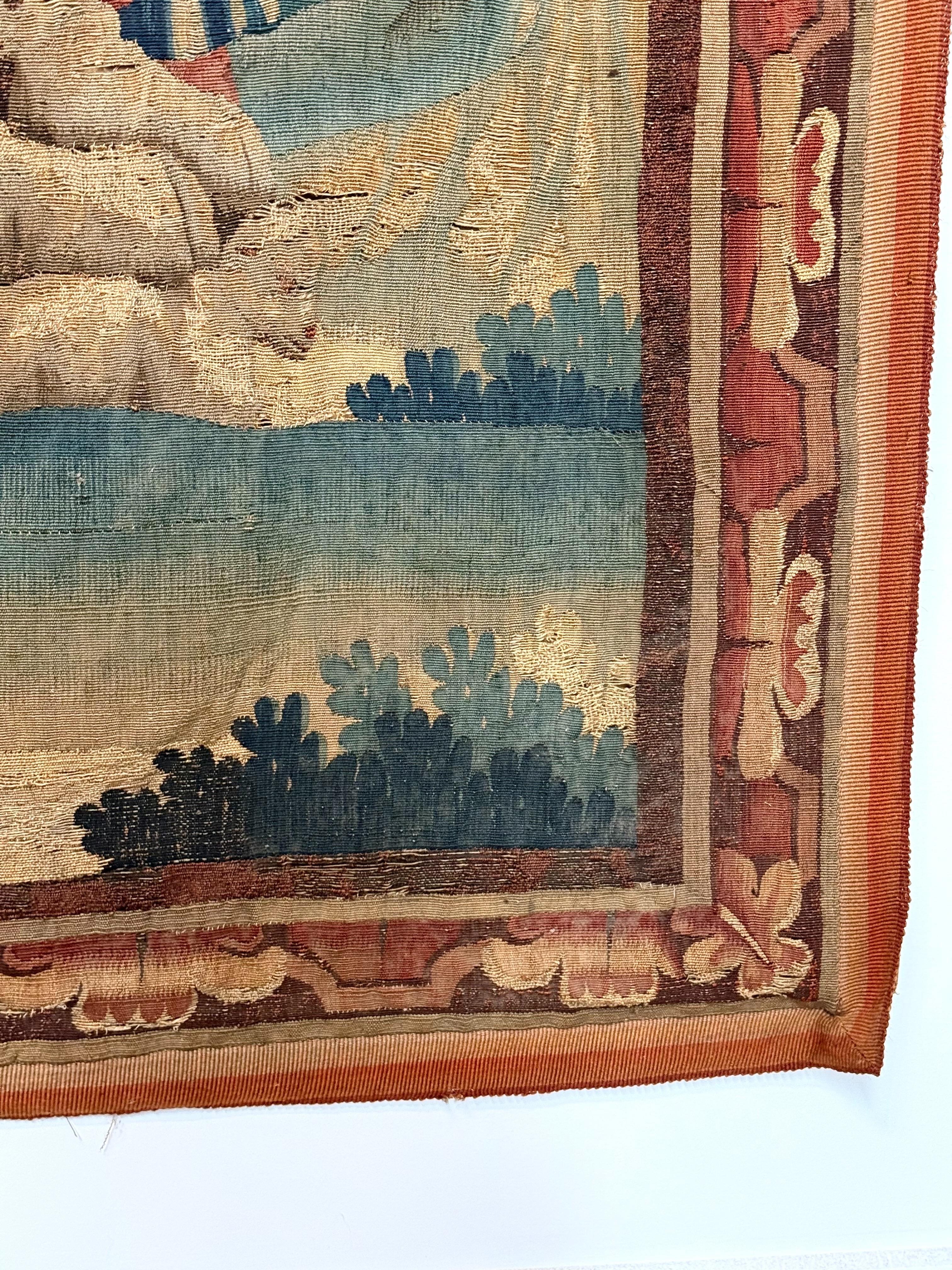 Grande tapisserie en verdure du XVIIIe siècle avec scène pastorale et attaque de loup en vente 6
