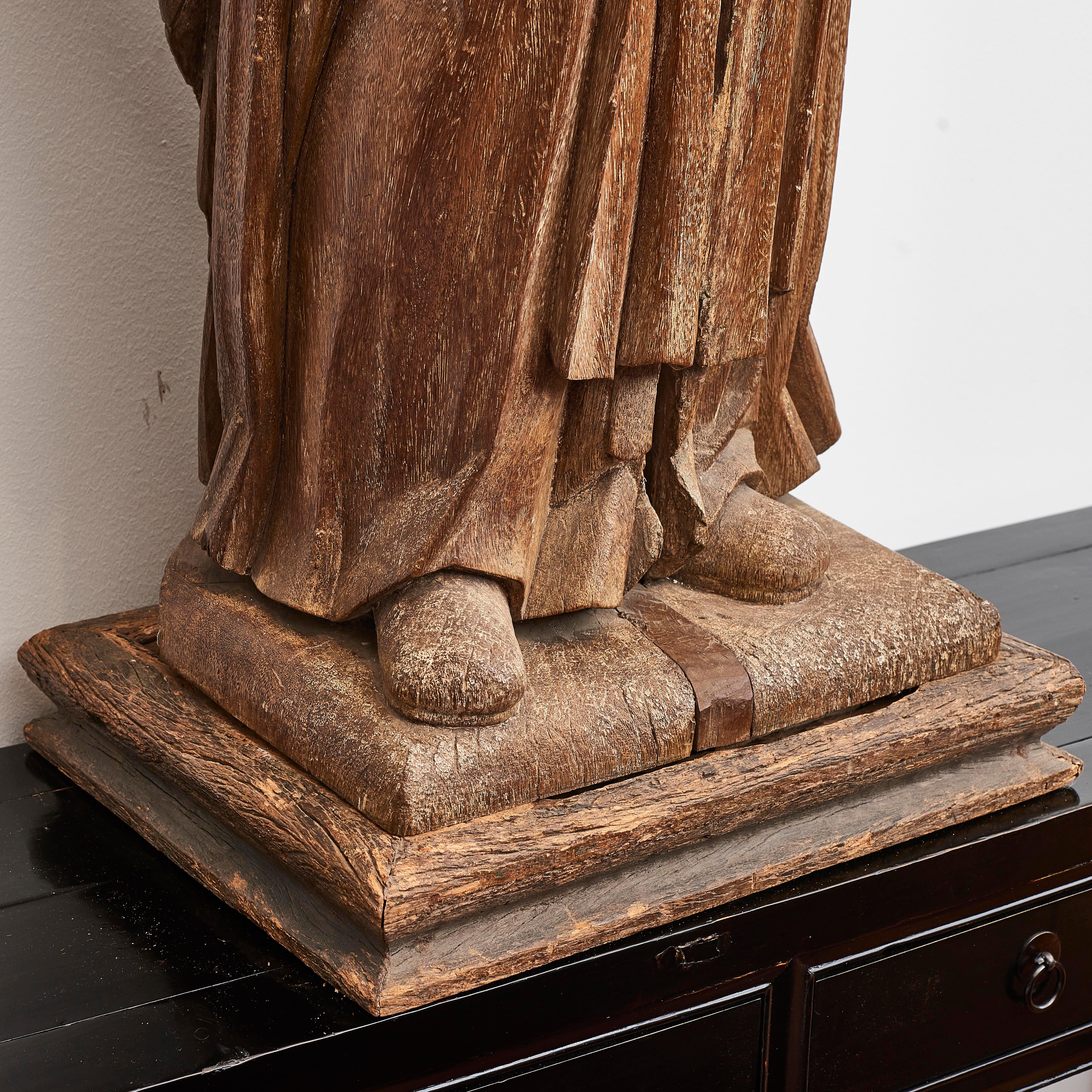 Große geschnitzte Holzstatue des „ Heiligen Francis von Assisi“ aus dem 18. Jahrhundert 1