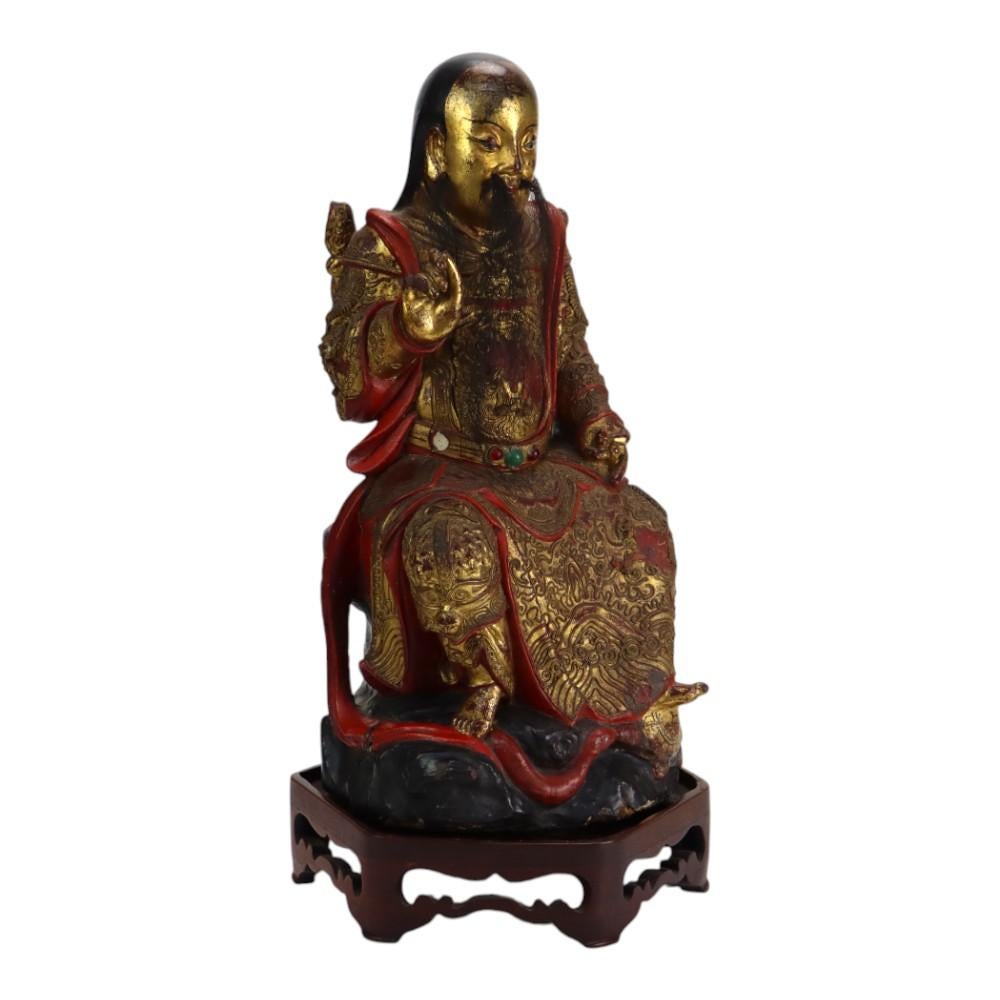Large 18thC Carved Vermillion & Gilt Deity Statue en vente 5