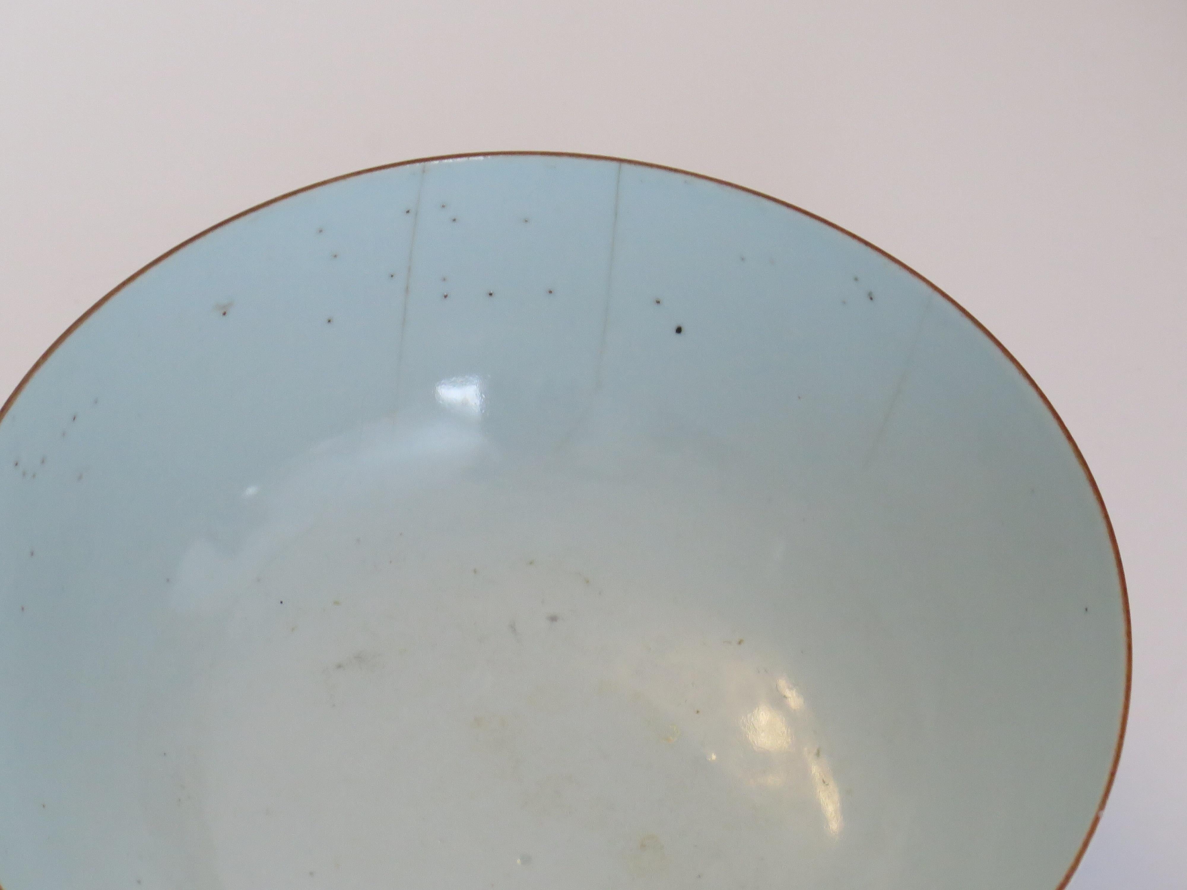 Large 18thC Chinese Export Porcelain Bowl Imari 10.6 inch dia., Qing Circa 1770 For Sale 5