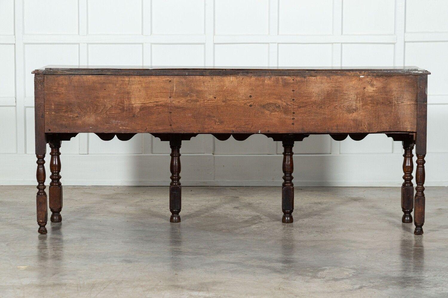 Grande cassettone inglese del XVIII secolo in Oak in vendita 10