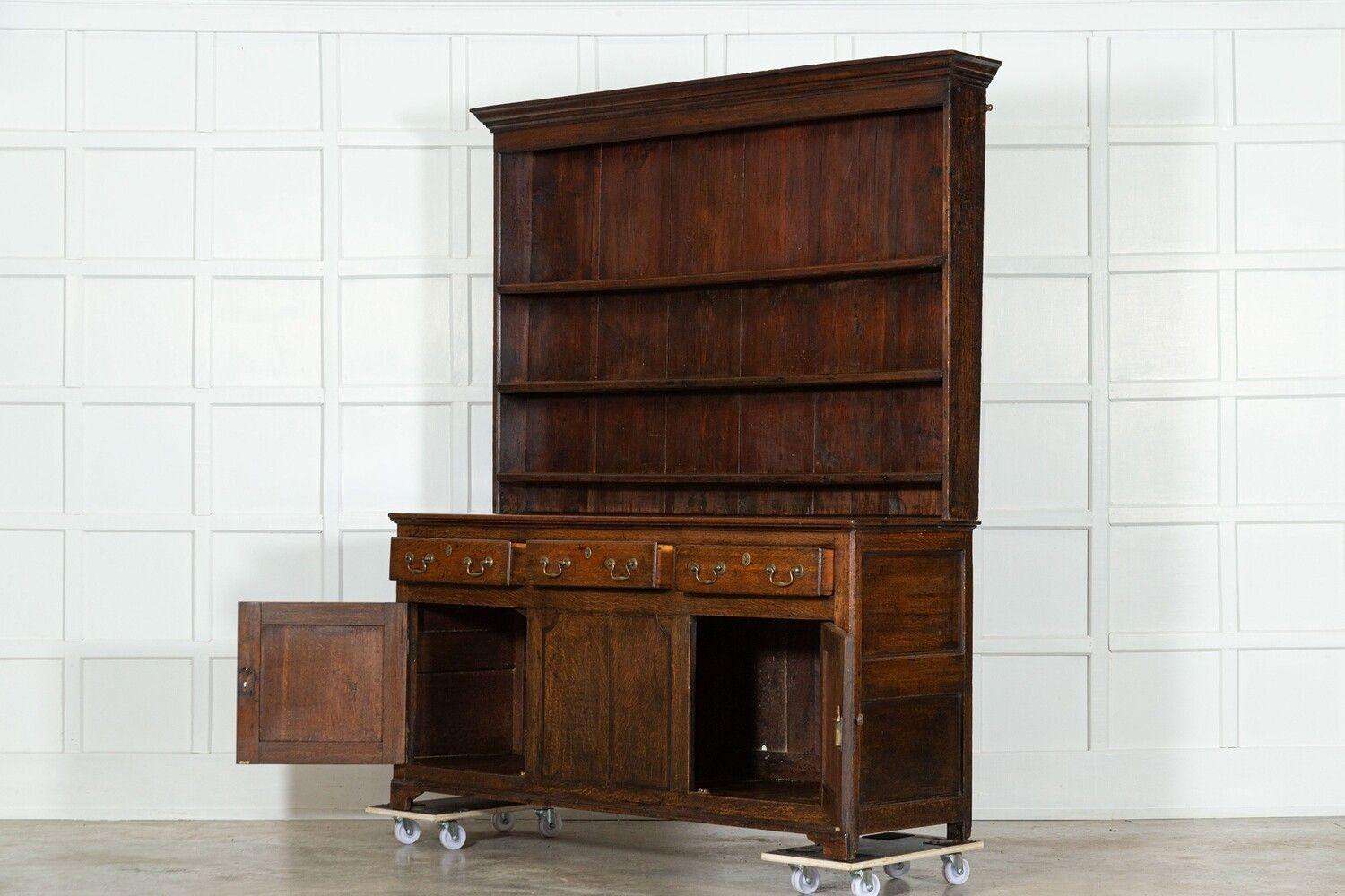 Large 18thC English Oak Dresser For Sale 2