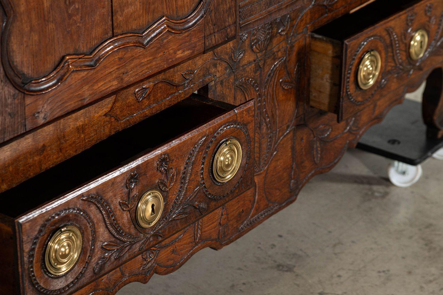 Large 18thC French Oak Armoire For Sale 8