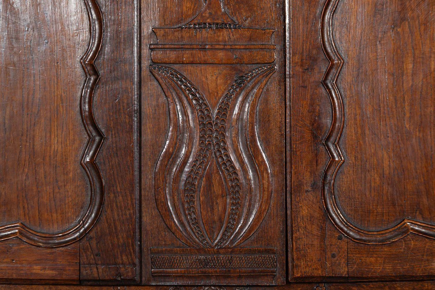 Large 18thC French Oak Armoire For Sale 10