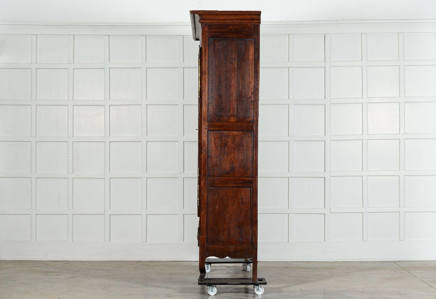 Large 18thC French Oak Armoire For Sale 3