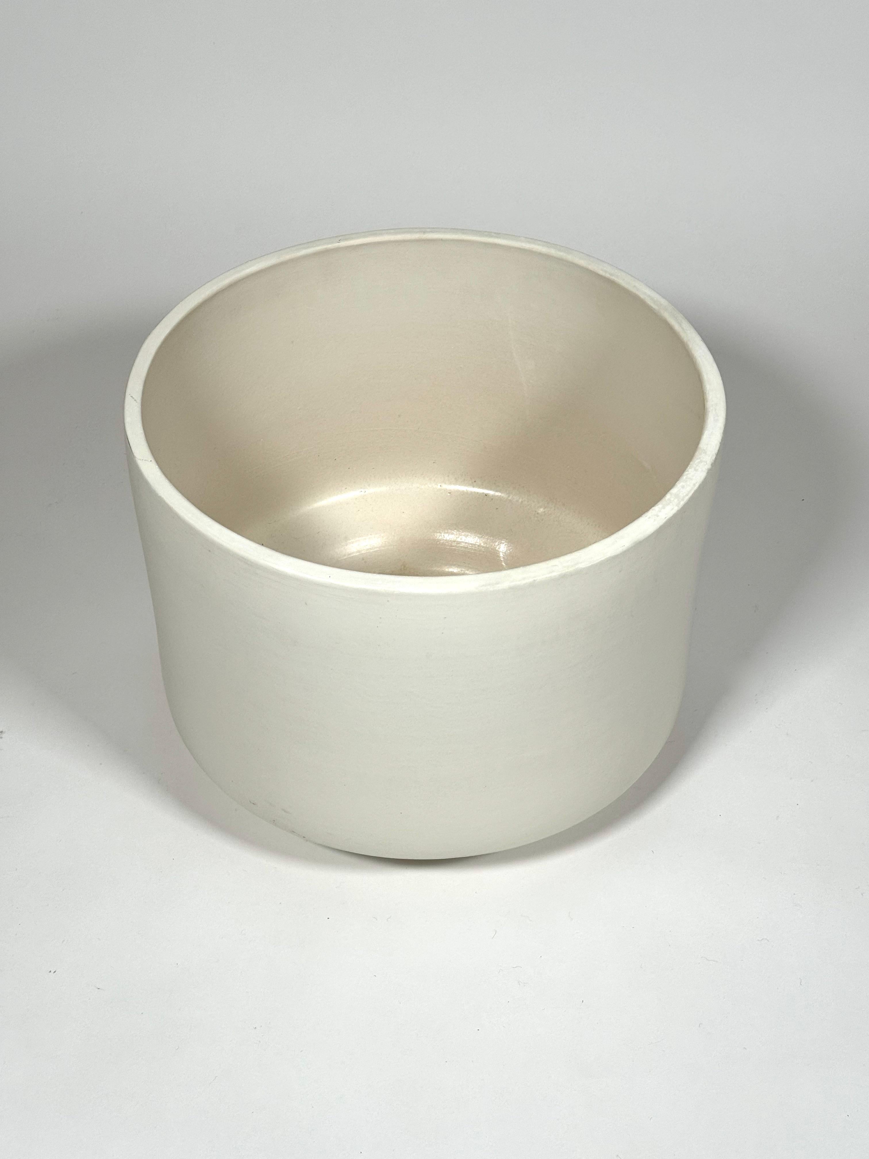 Large white Gainey ceramic planter in a cylinder form with a tapered base 19