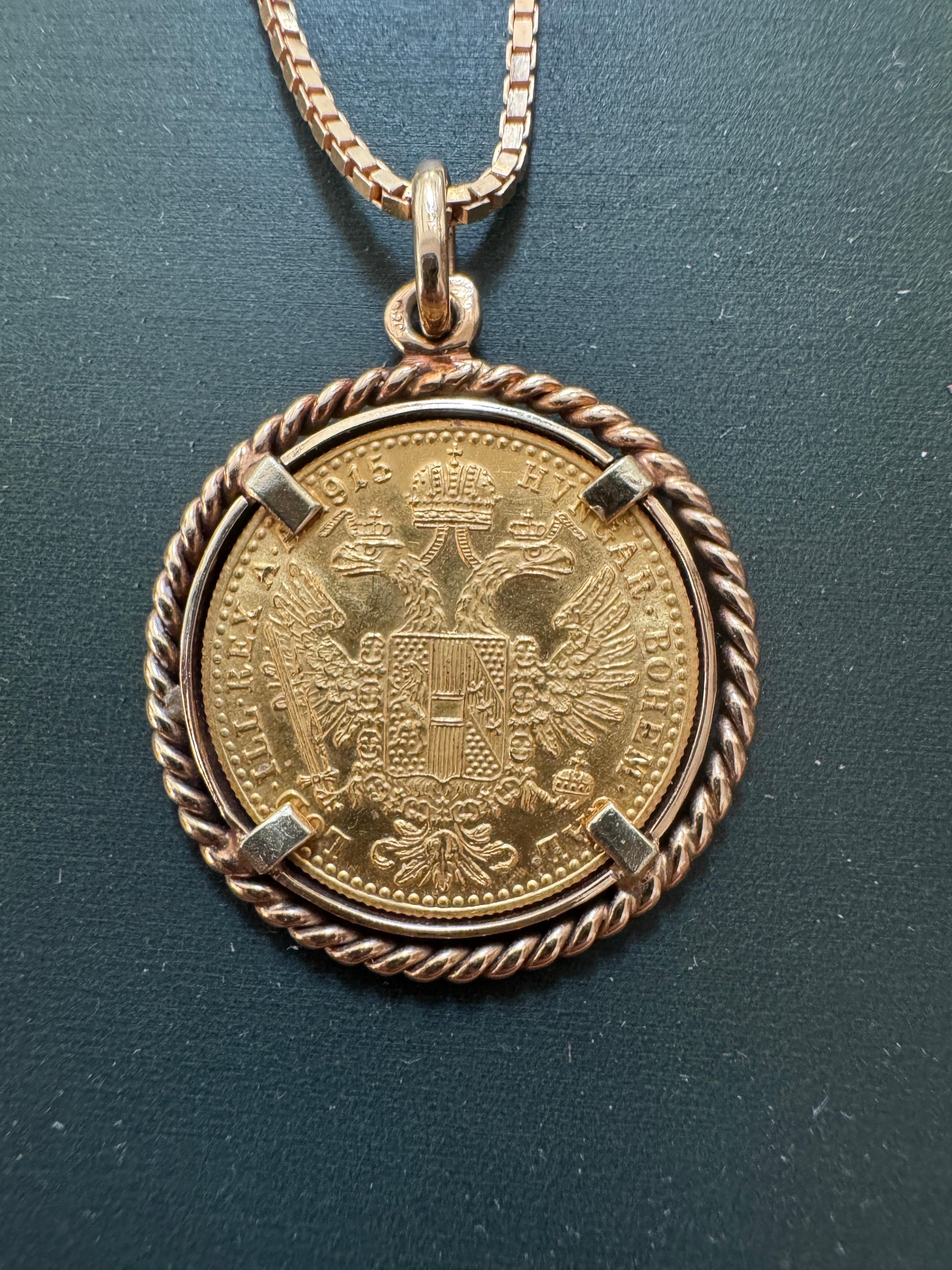 Collana con ciondolo di moneta d'oro austriaca da 1 ducato del 1915 - 12,7 g - buy0007 In condizioni buone in vendita a West Hollywood, CA