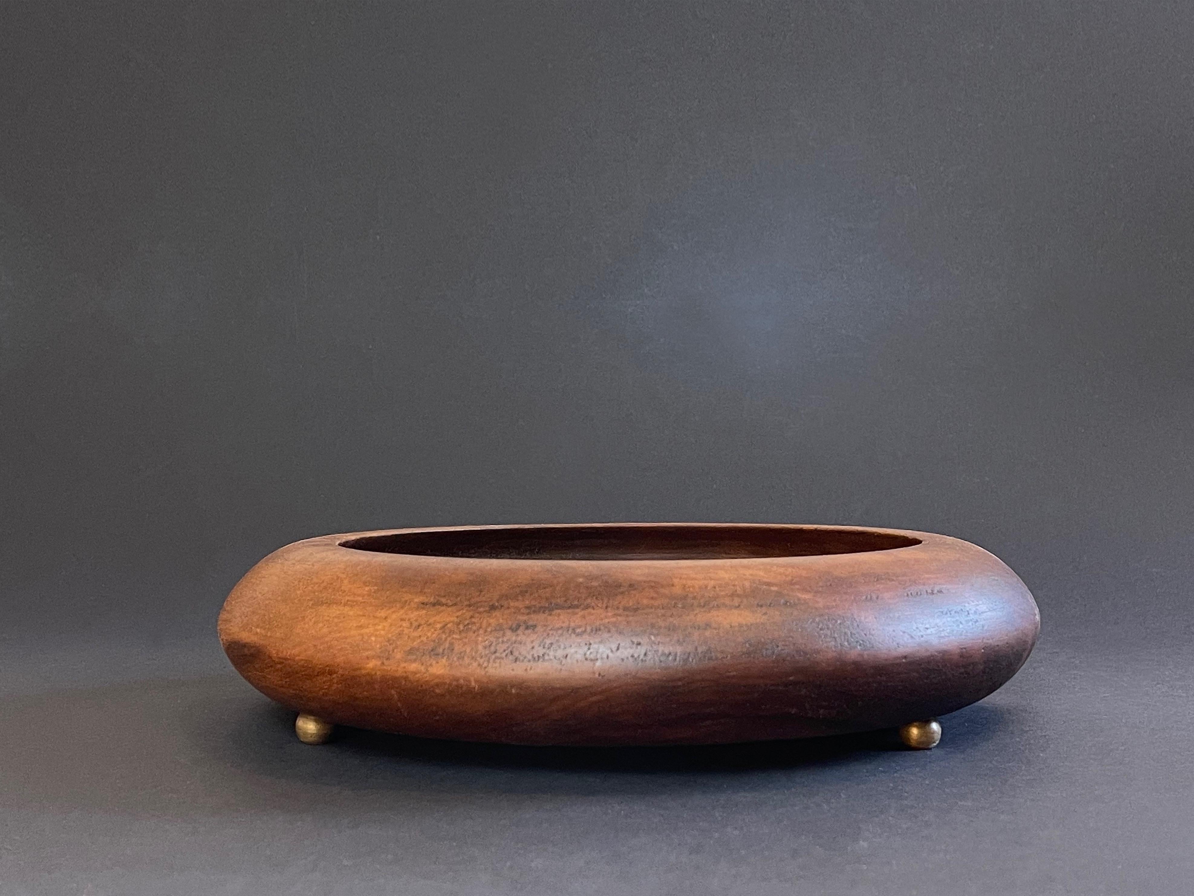 Hand-Crafted Large 1920s Art Deco Bowl Turned Walnut Wood & Brass Centerpiece, Germany