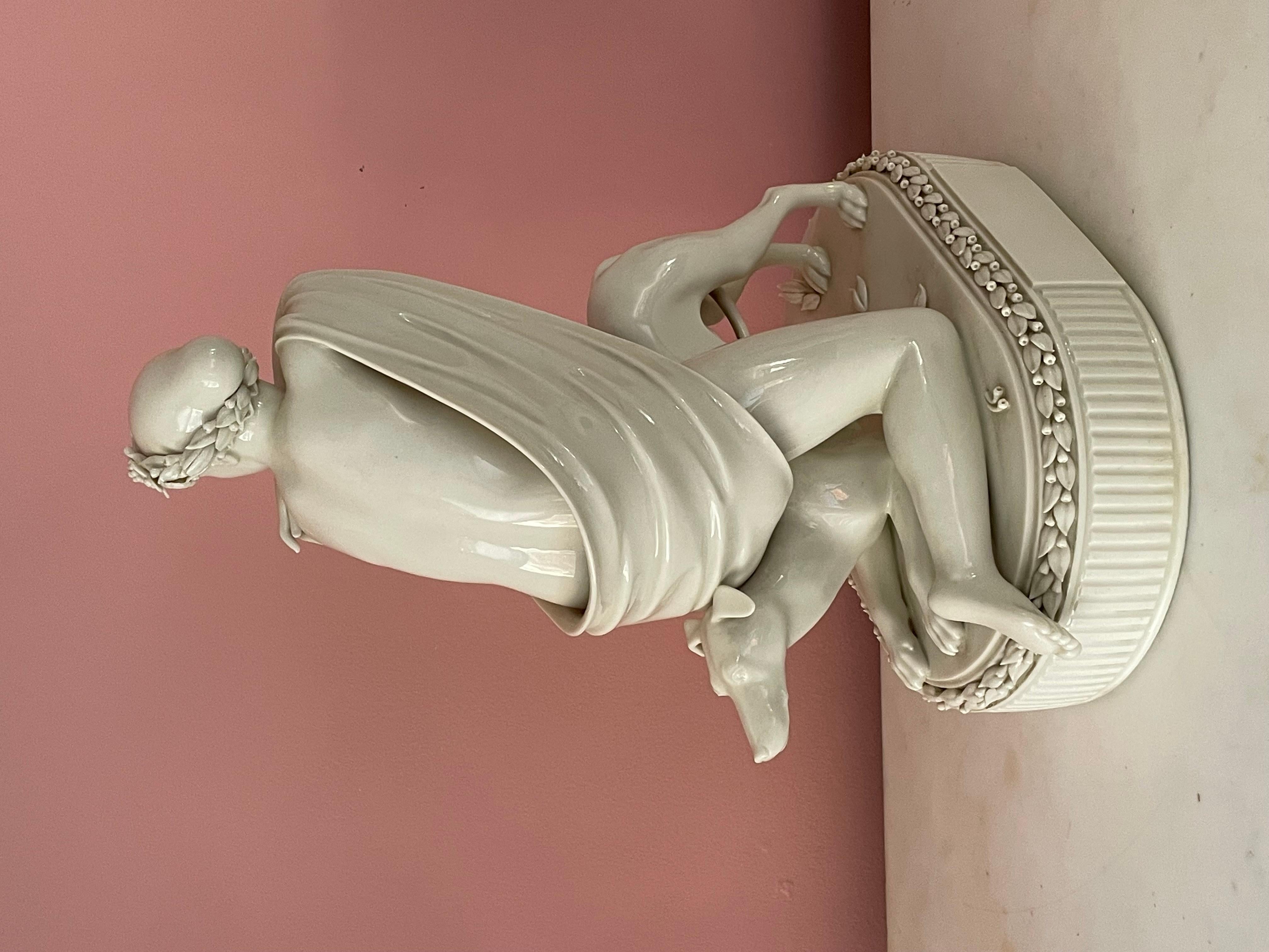 Danese Grande scultura in porcellana danese degli anni '20 in vendita