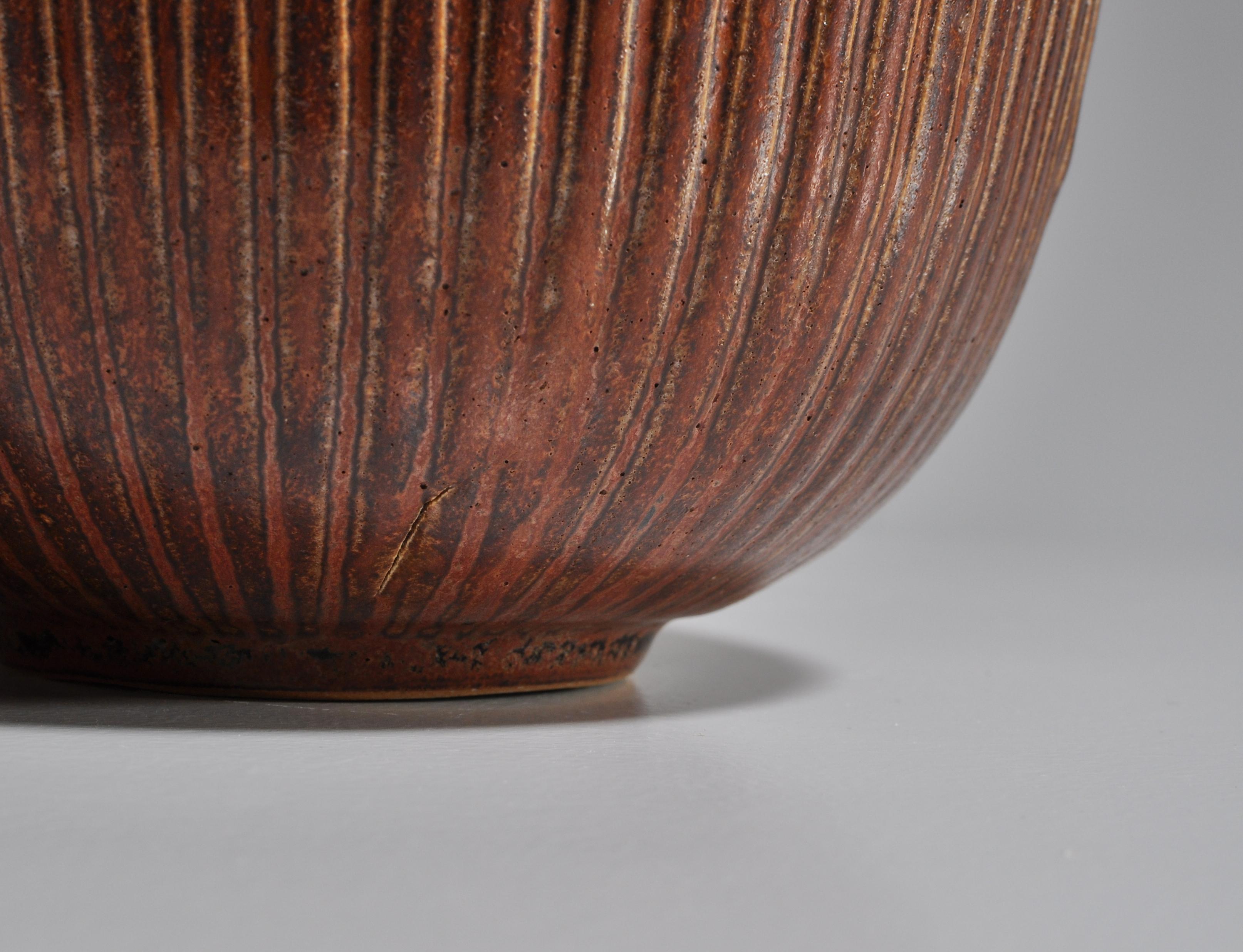 Large 1930s Arne Bang Stoneware Bowl with Oxblood Glaze 1