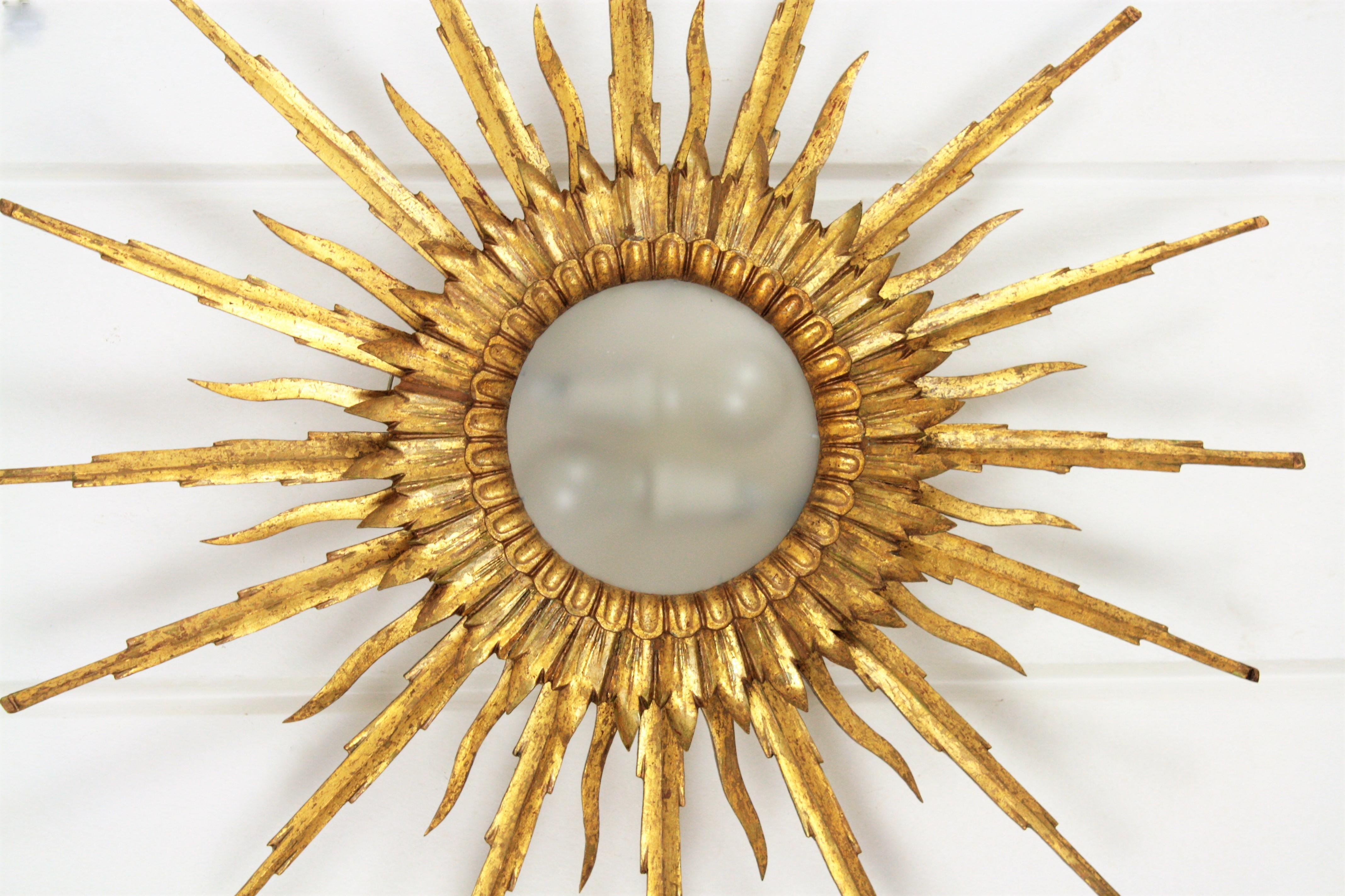 Large 1940s Baroque Gold Leaf Giltwood Sunburst Ceiling Light Fixture or Mirror 1