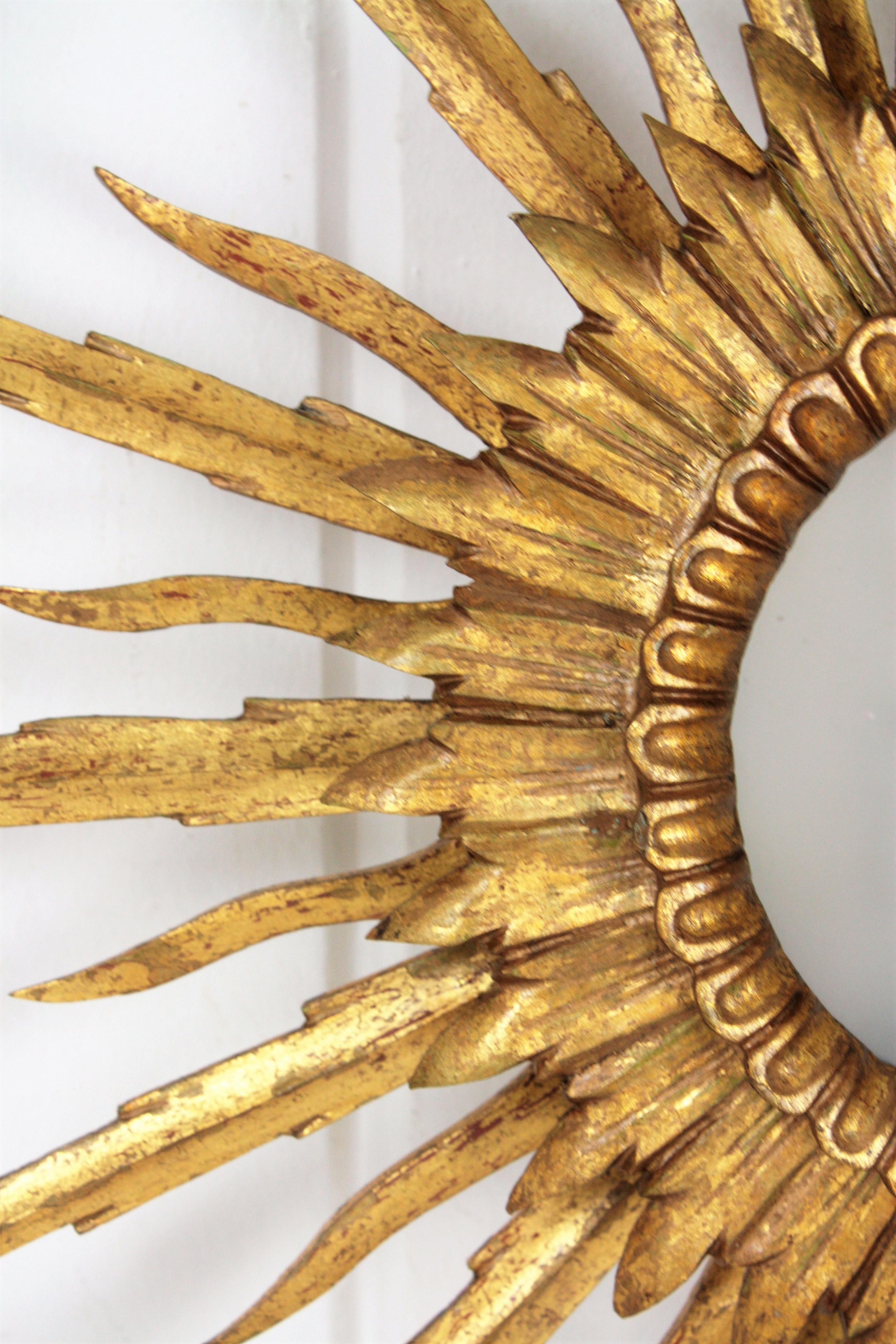 Large 1940s Baroque Gold Leaf Giltwood Sunburst Ceiling Light Fixture or Mirror 7