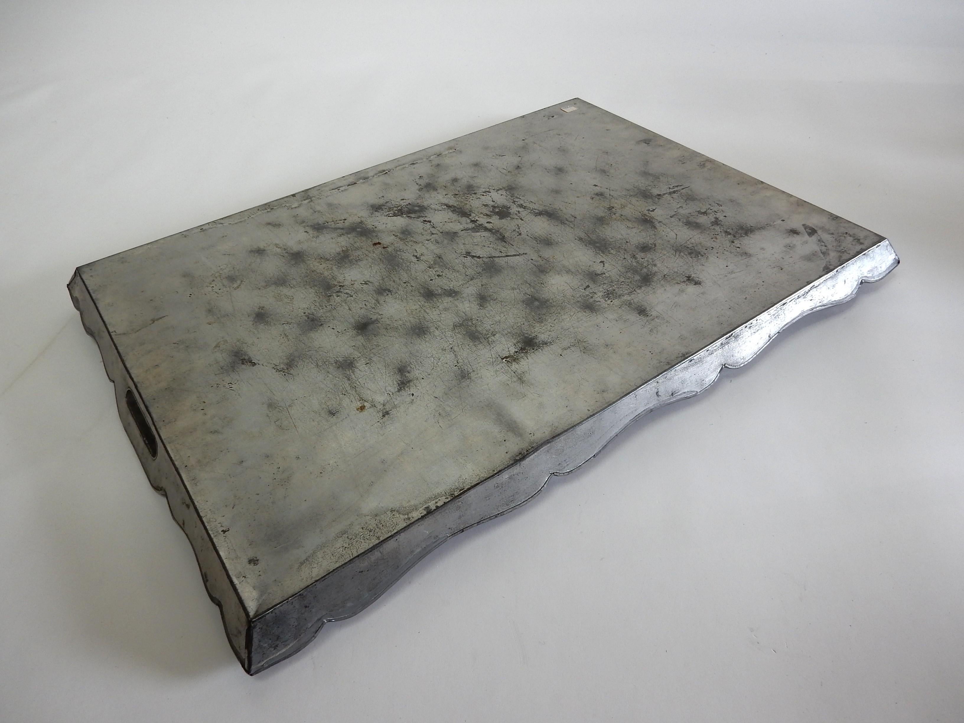 Large 1940's Embossed Tin over Wood Serving Bar Tray from Hermosillo, Sonora In Fair Condition For Sale In Las Vegas, NV