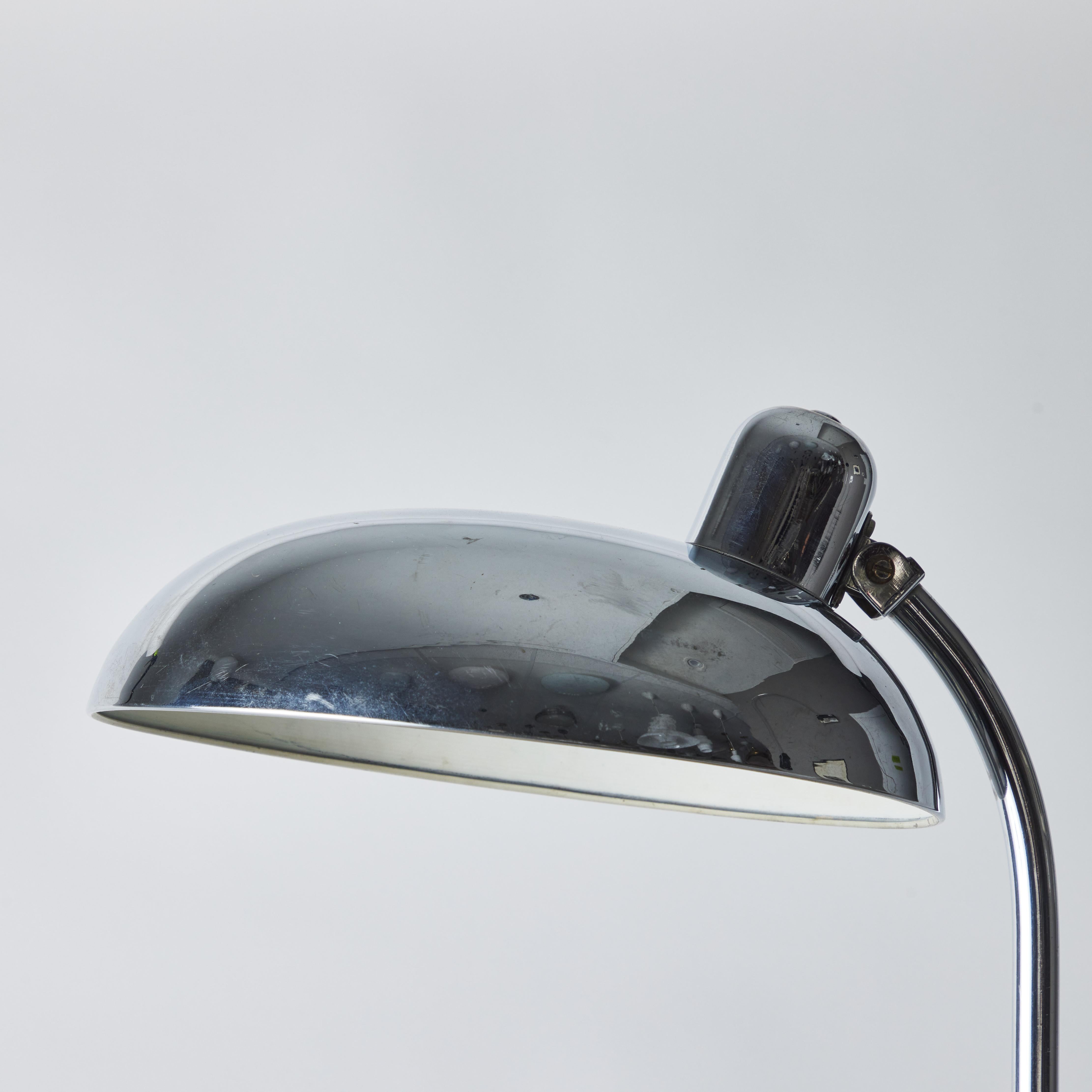 Milieu du XXe siècle Grande lampe de bureau Ministerial chromée Giovanni Michelucci des années 1940 pour Lariolux en vente