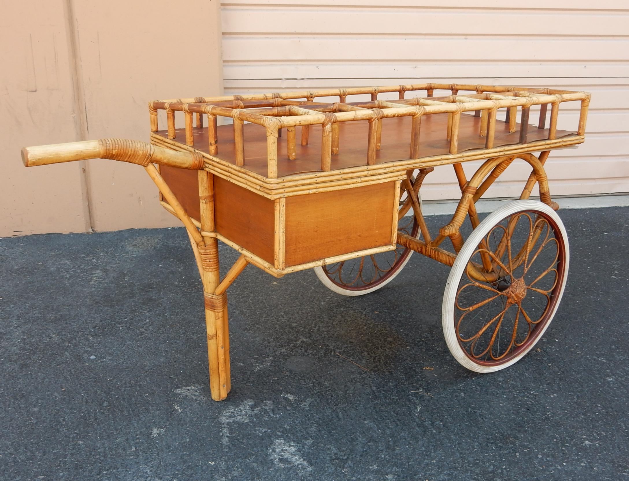 Large 1940s Japanese Cane & Rattan Serving Bar Cart In Fair Condition For Sale In Las Vegas, NV