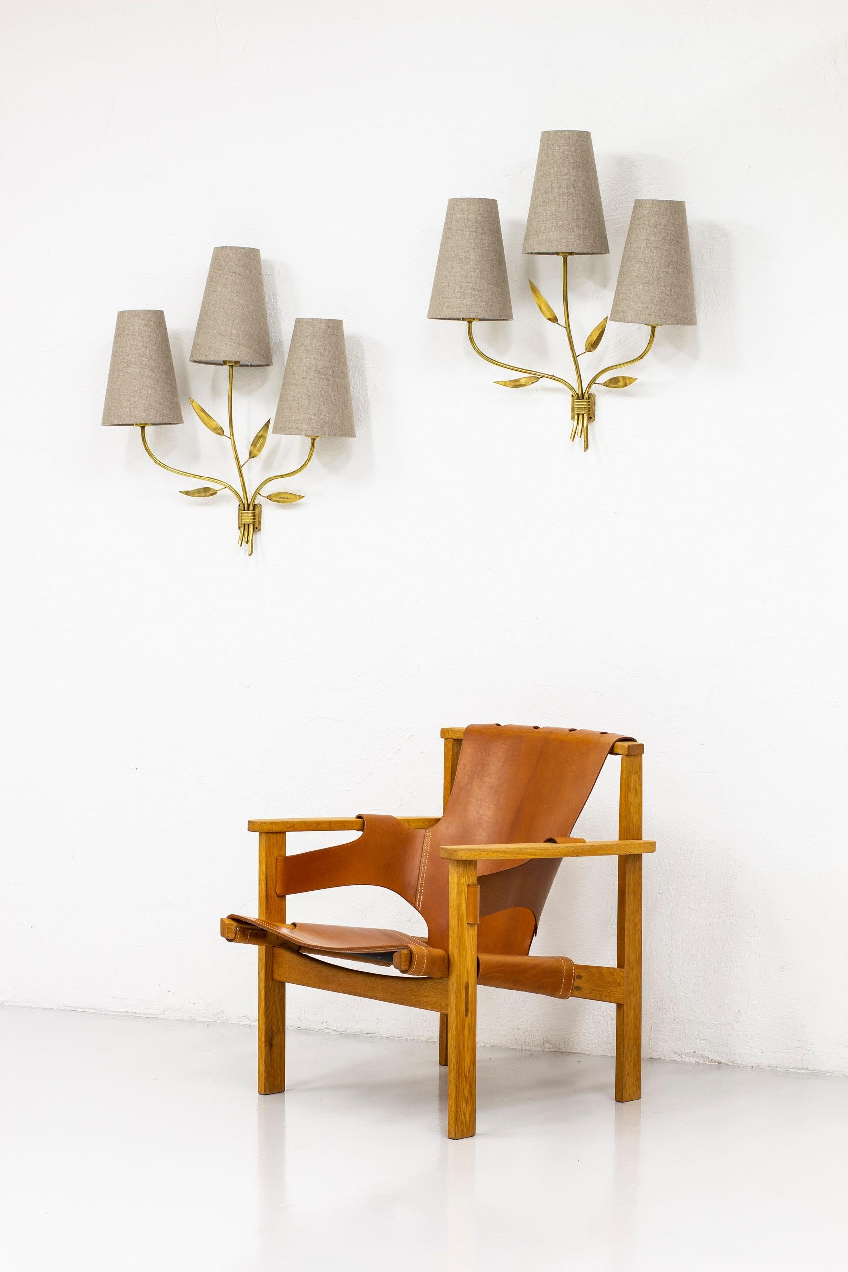 Large 1940s Swedish Modern Wall Lamps in Brass and Linen In Good Condition In Hägersten, SE