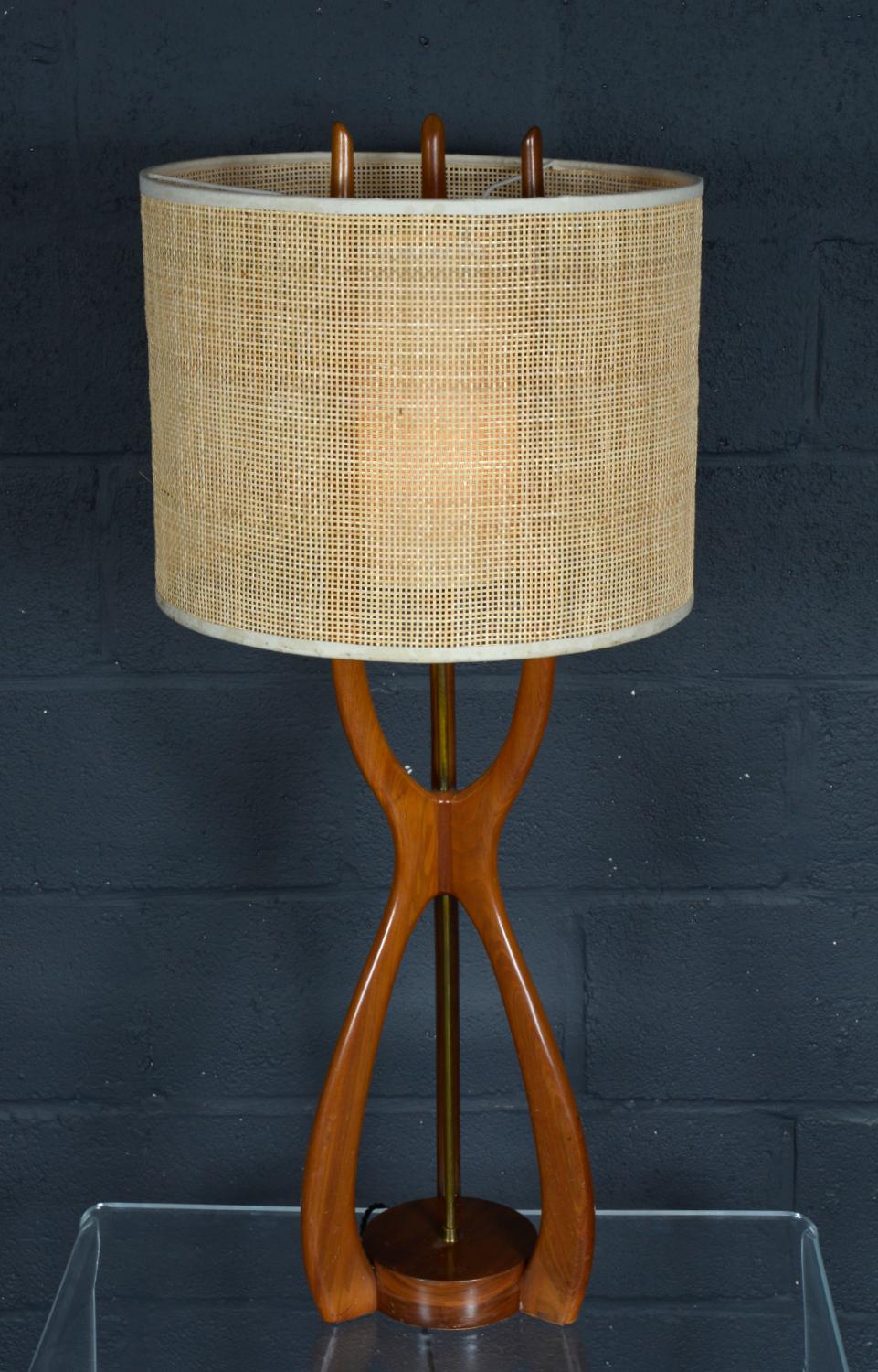 Mid-Century Modern Large 1950 Walnut Midcentury American Floor Lamp by David Shreve for V H Woolums For Sale