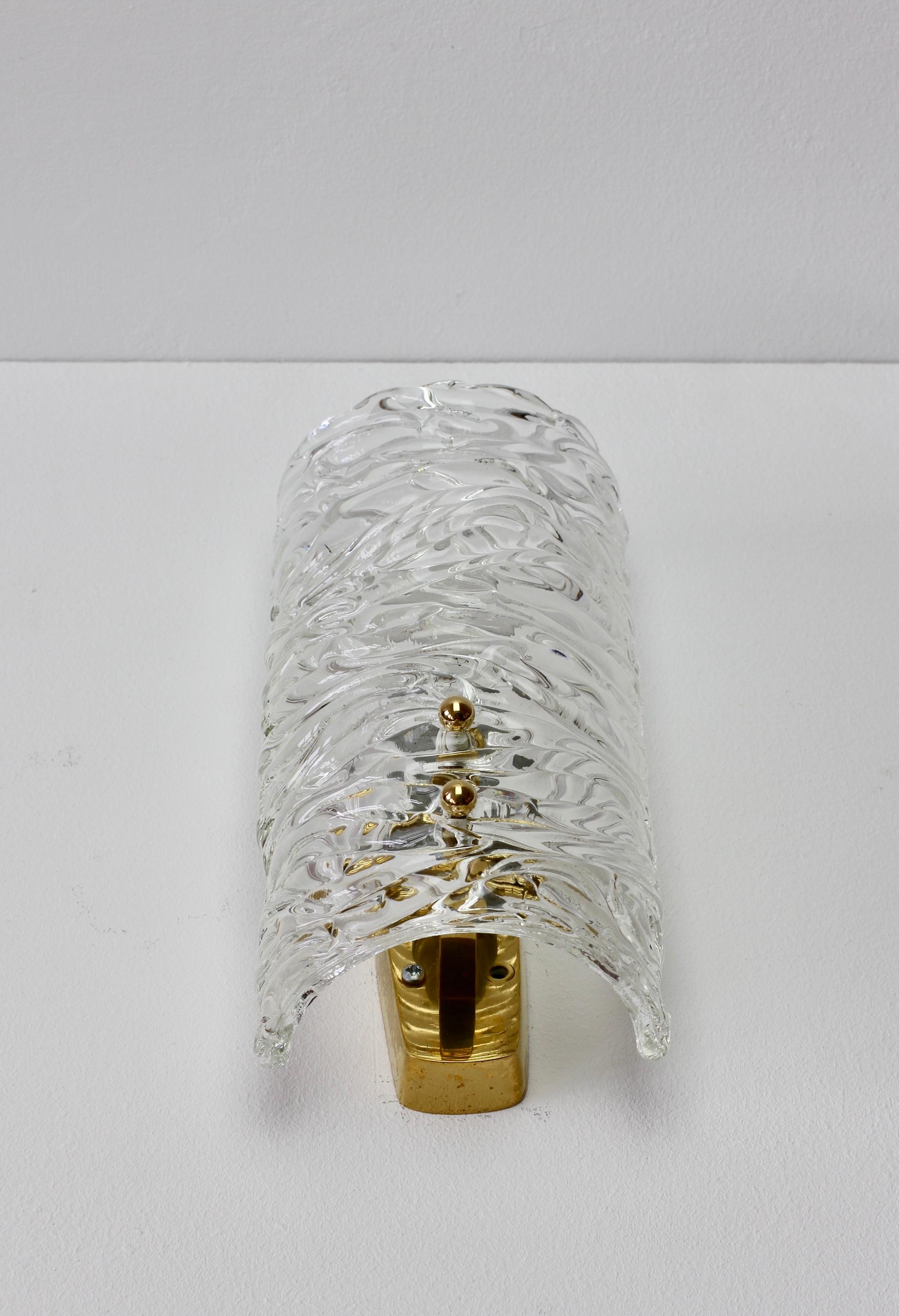 J.T. Kalmar 1 of 3 Large 1950s Austrian Brass & Textured Glass Wall Light Sconce 2