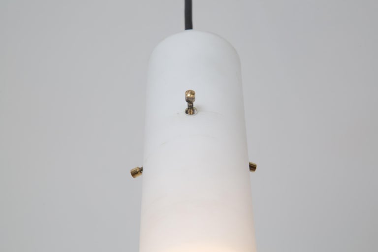 Italian Large 1950s Glass and Brass Suspension Light Attributed to Stilnovo For Sale