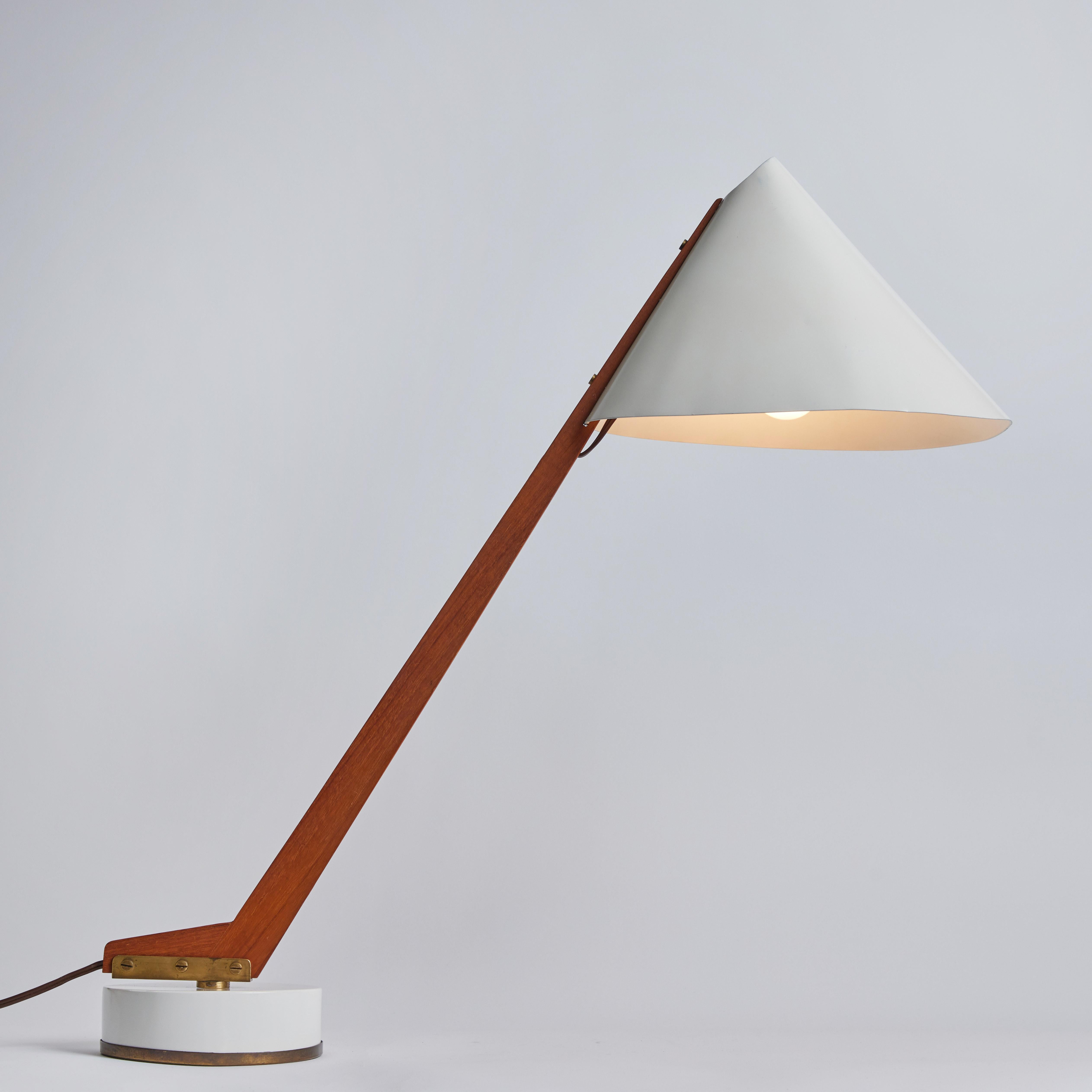 Large 1950s Hans-Agne Jakobsson Model B-54 Wood & Metal Table Lamp for Markaryd In Good Condition In Glendale, CA