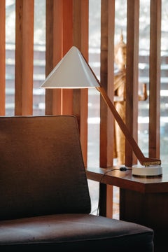 Grande lampada da tavolo in legno e metallo degli anni '50 di Hans-Agne Jakobsson Model B-54 per Markaryd