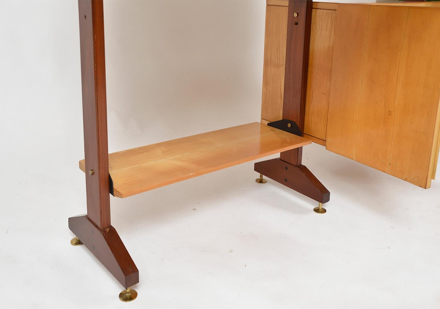 Large 1950s Italian Mid Century Teak Maple Freestanding Shelving System 18 Piece For Sale 3