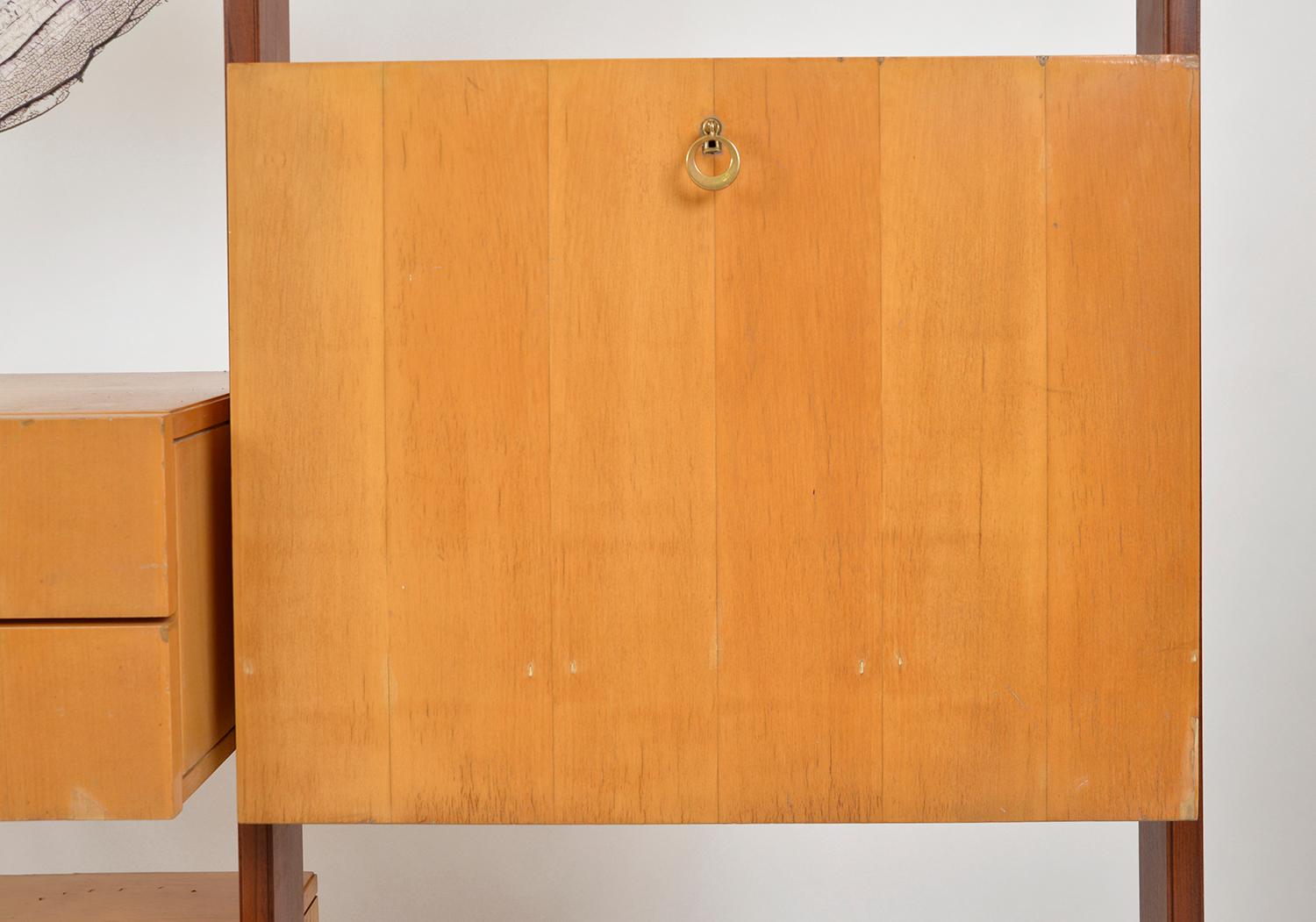 Large 1950s Italian Mid Century Teak Maple Freestanding Shelving System 18 Piece For Sale 11