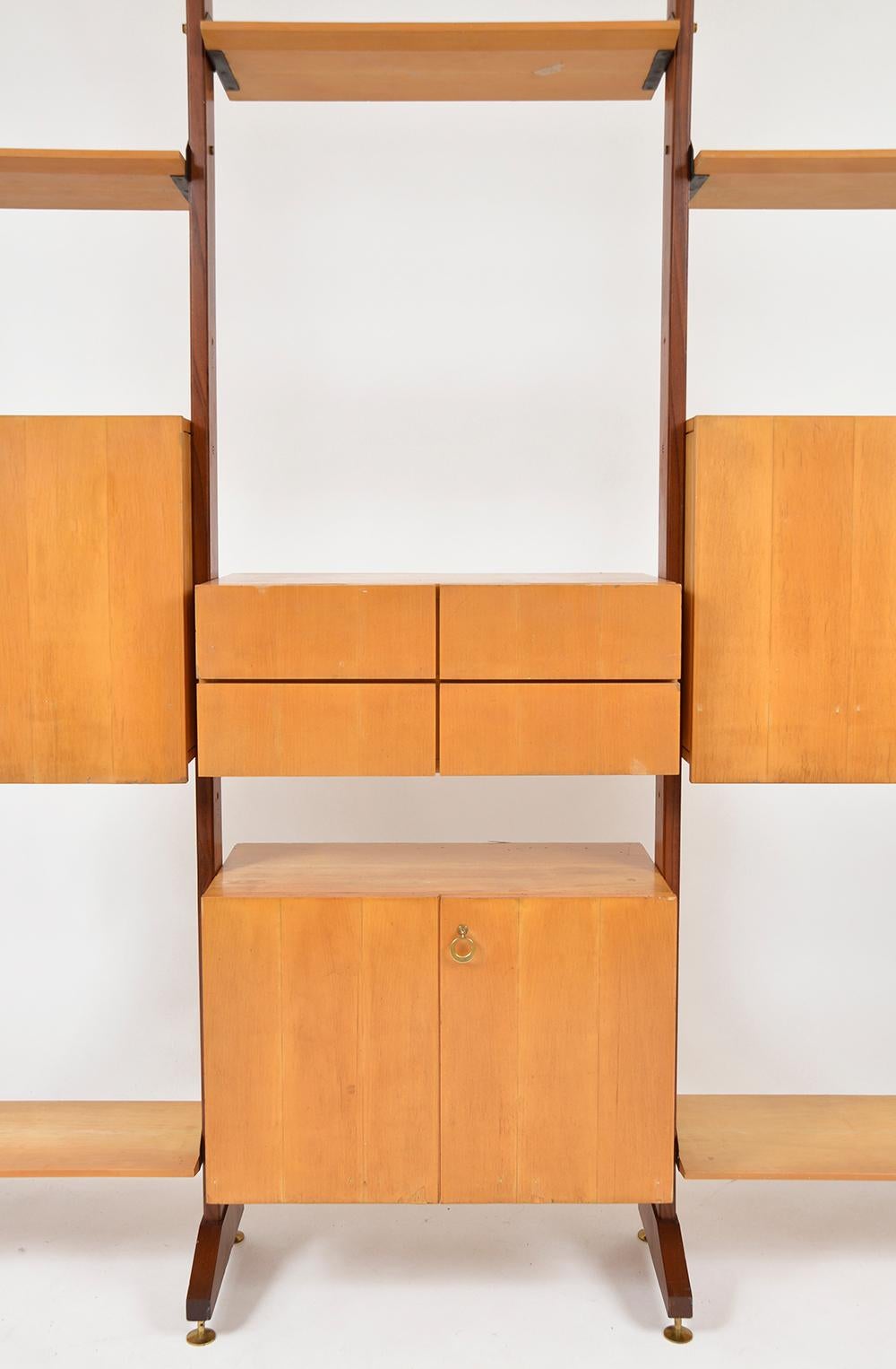 Large 1950s Italian Mid Century Teak Maple Freestanding Shelving System 18 Piece For Sale 1