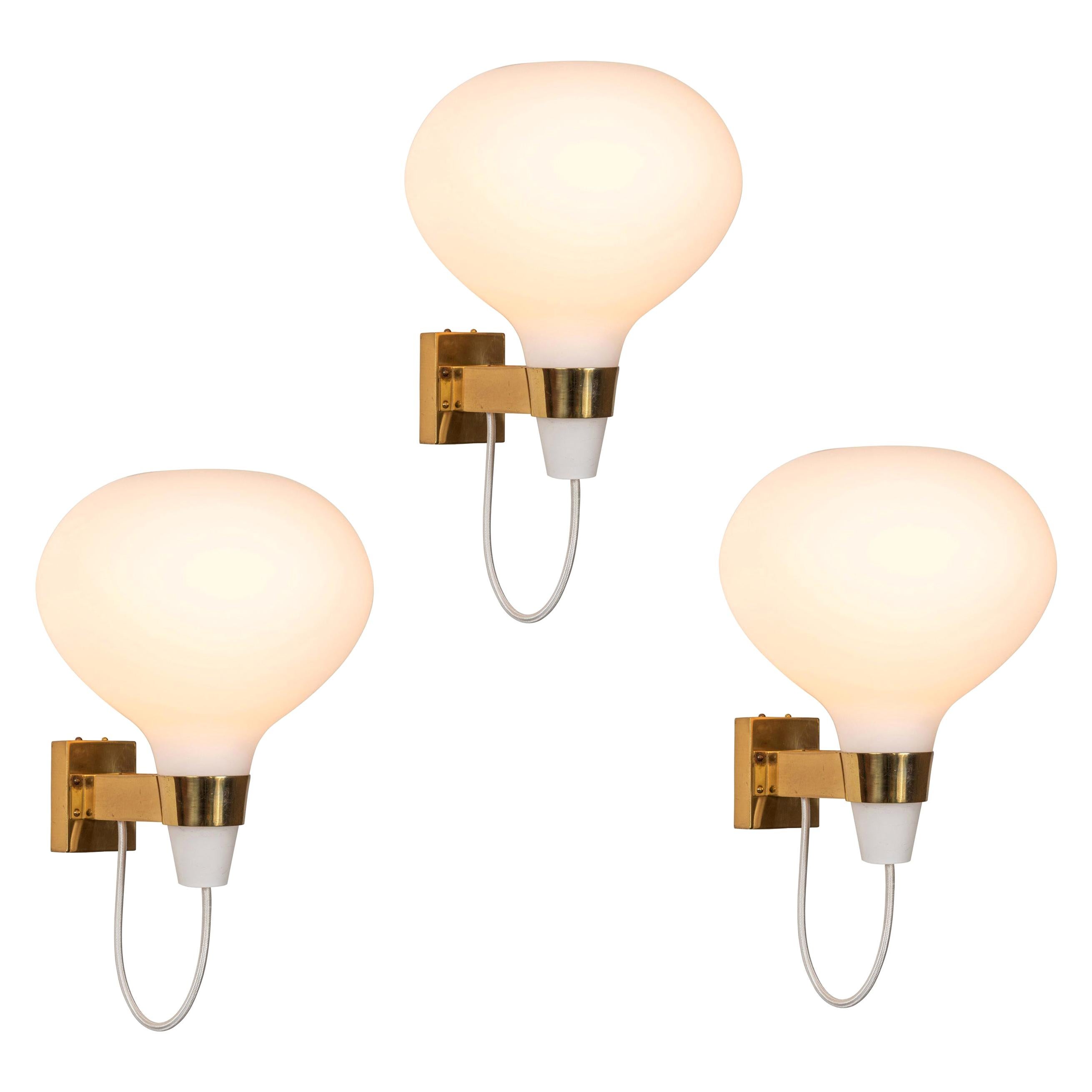 Bulbo Wall Lamp
