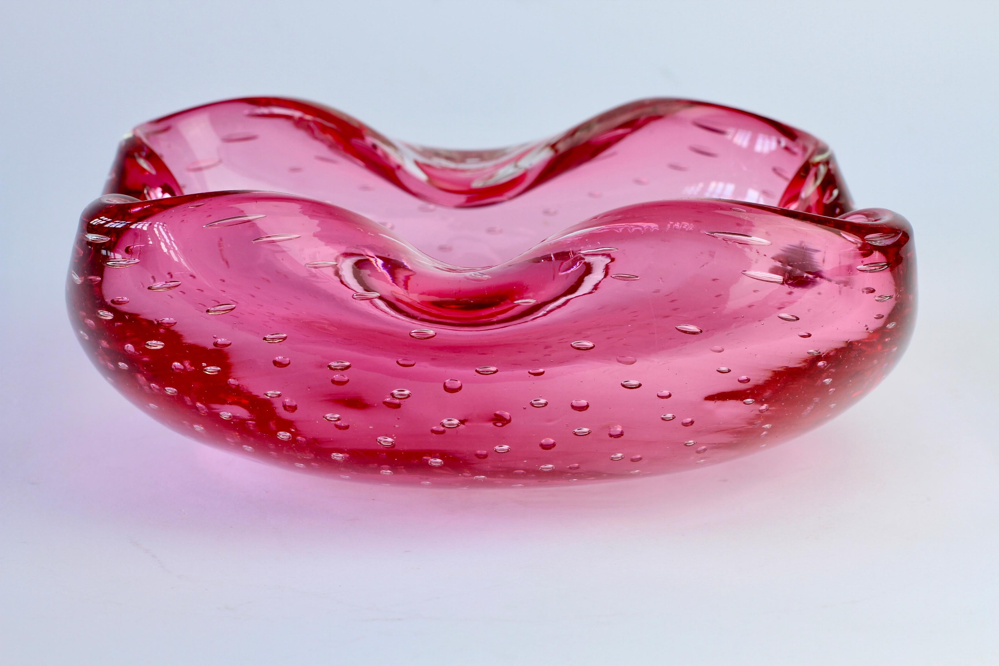 Blown Glass Large 1950s Mid-Century Pink Bubble Glass Bowl Carlo Scarpa for Venini Style For Sale